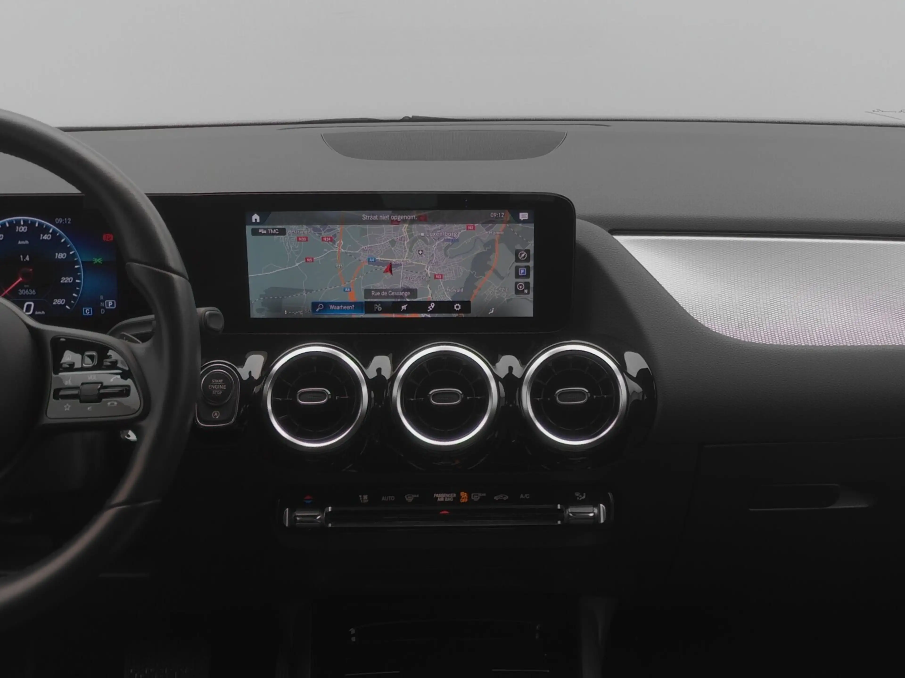 Mercedes-Benz GLA 180 GLA 180 Style LED+Kamera+EasyPack Navi/Autom. — photo 20