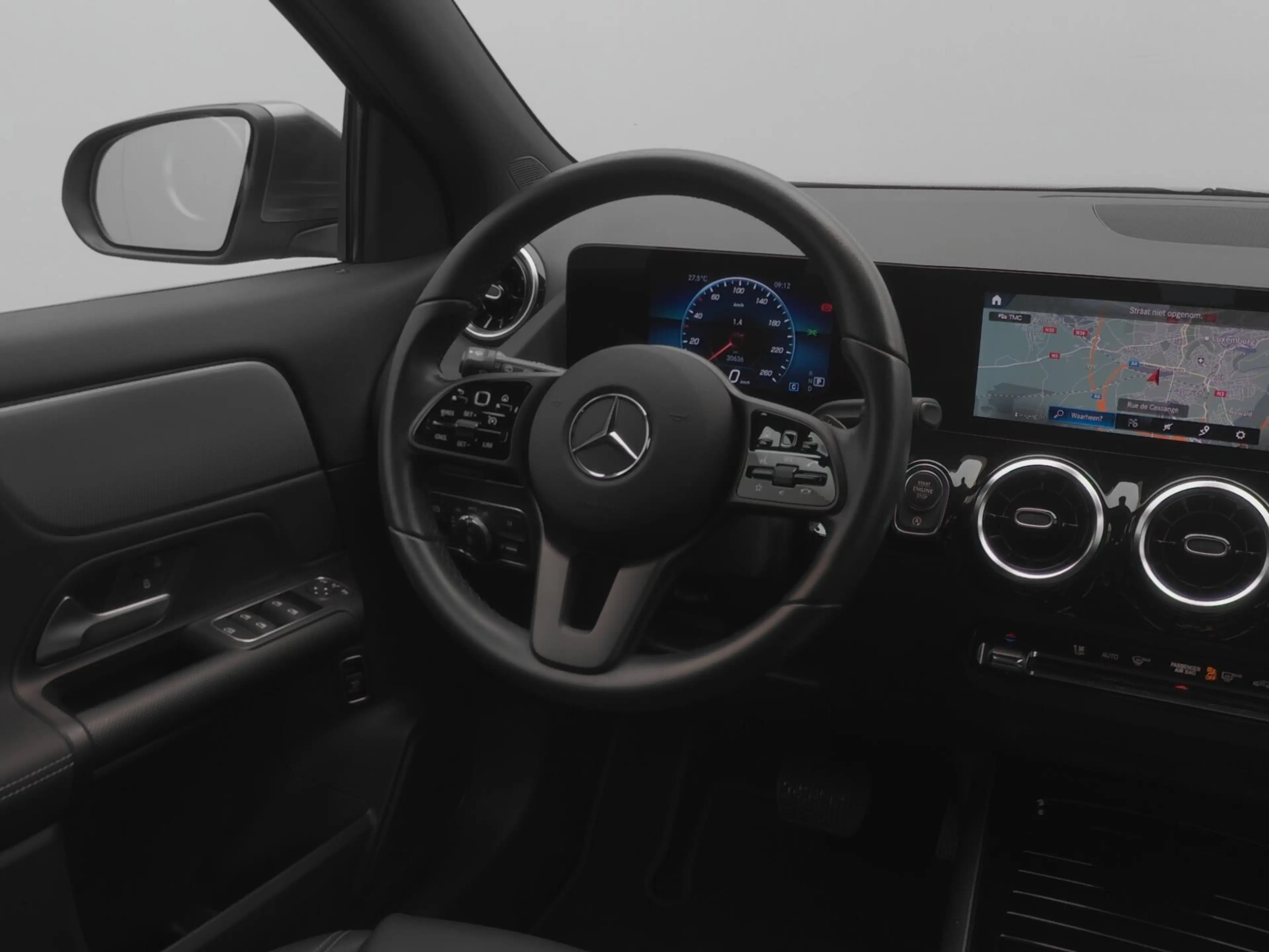 Mercedes-Benz GLA 180 GLA 180 Style LED+Kamera+EasyPack Navi/Autom. — photo 19