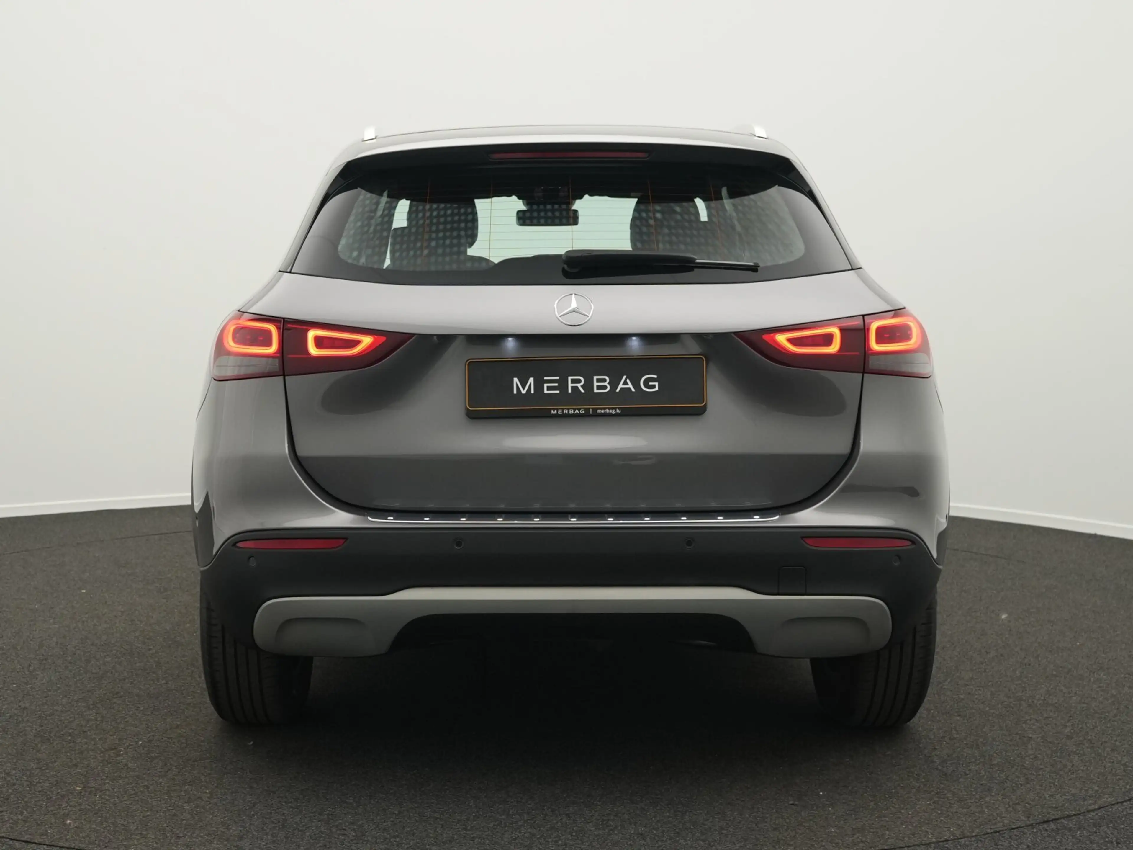 Mercedes-Benz GLA 180 GLA 180 Style LED+Kamera+EasyPack Navi/Autom. — photo 4
