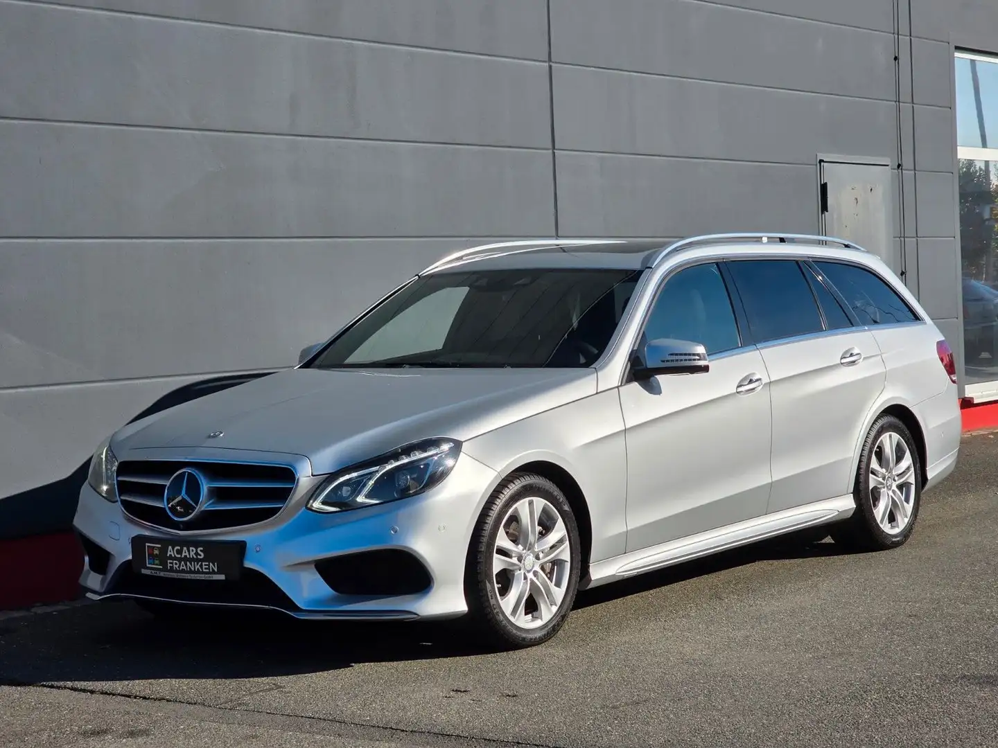 Mercedes-Benz E 350 T-Modell BlueTec *Sportpaket*AMG Felgen Silber - 1