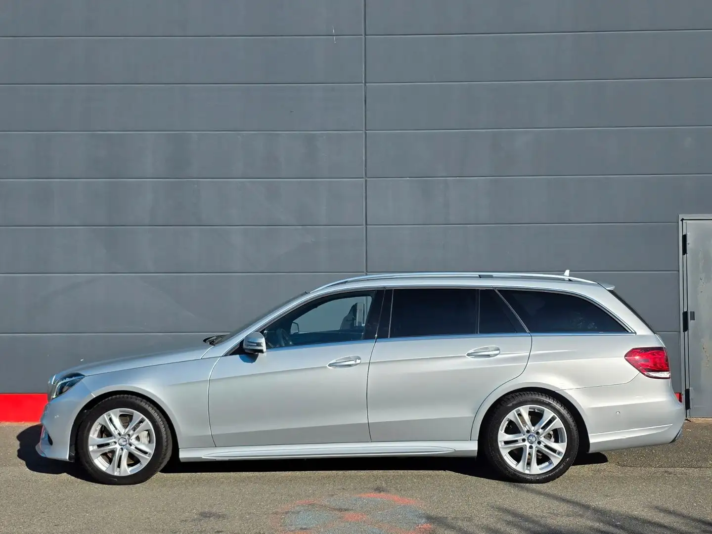 Mercedes-Benz E 350 T-Modell BlueTec *Sportpaket*AMG Felgen Silber - 2