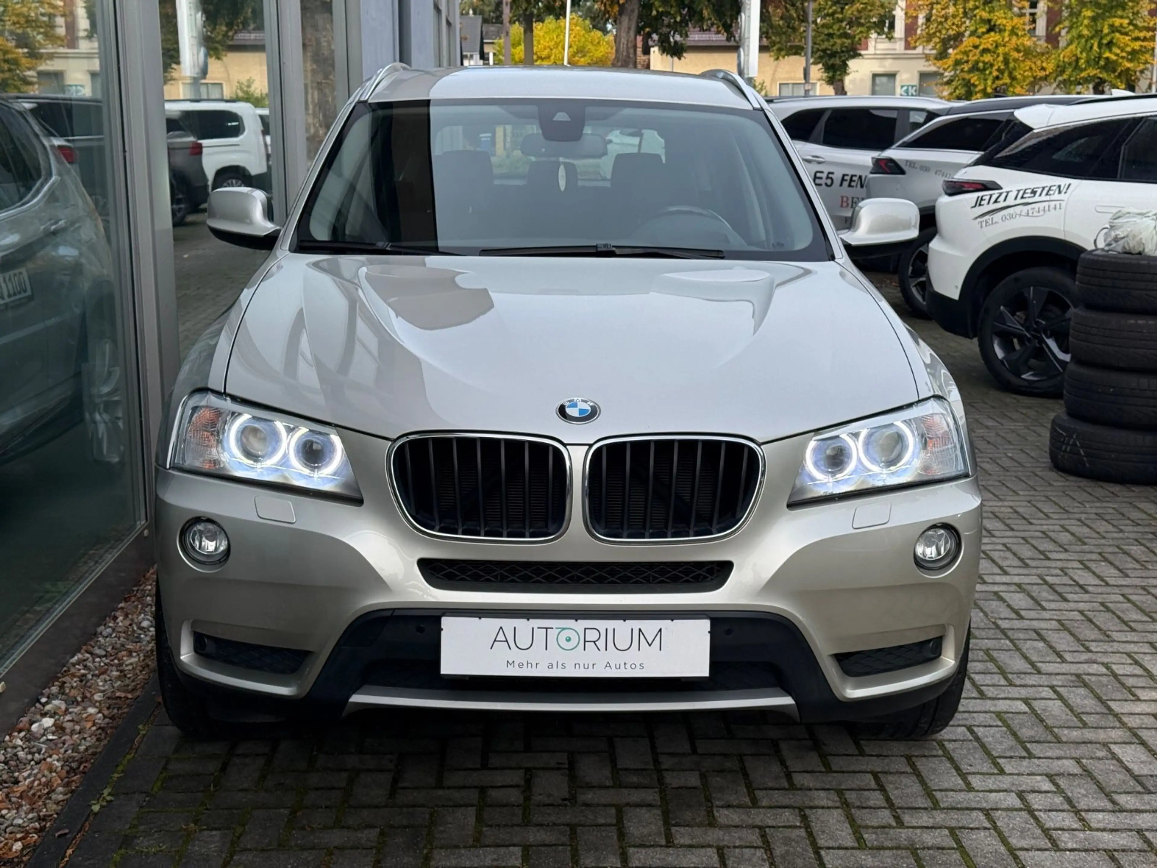 BMW X3 xDrive 20 d HUD NAVI AHK TEMPO SZHZG LM FELG — photo 2
