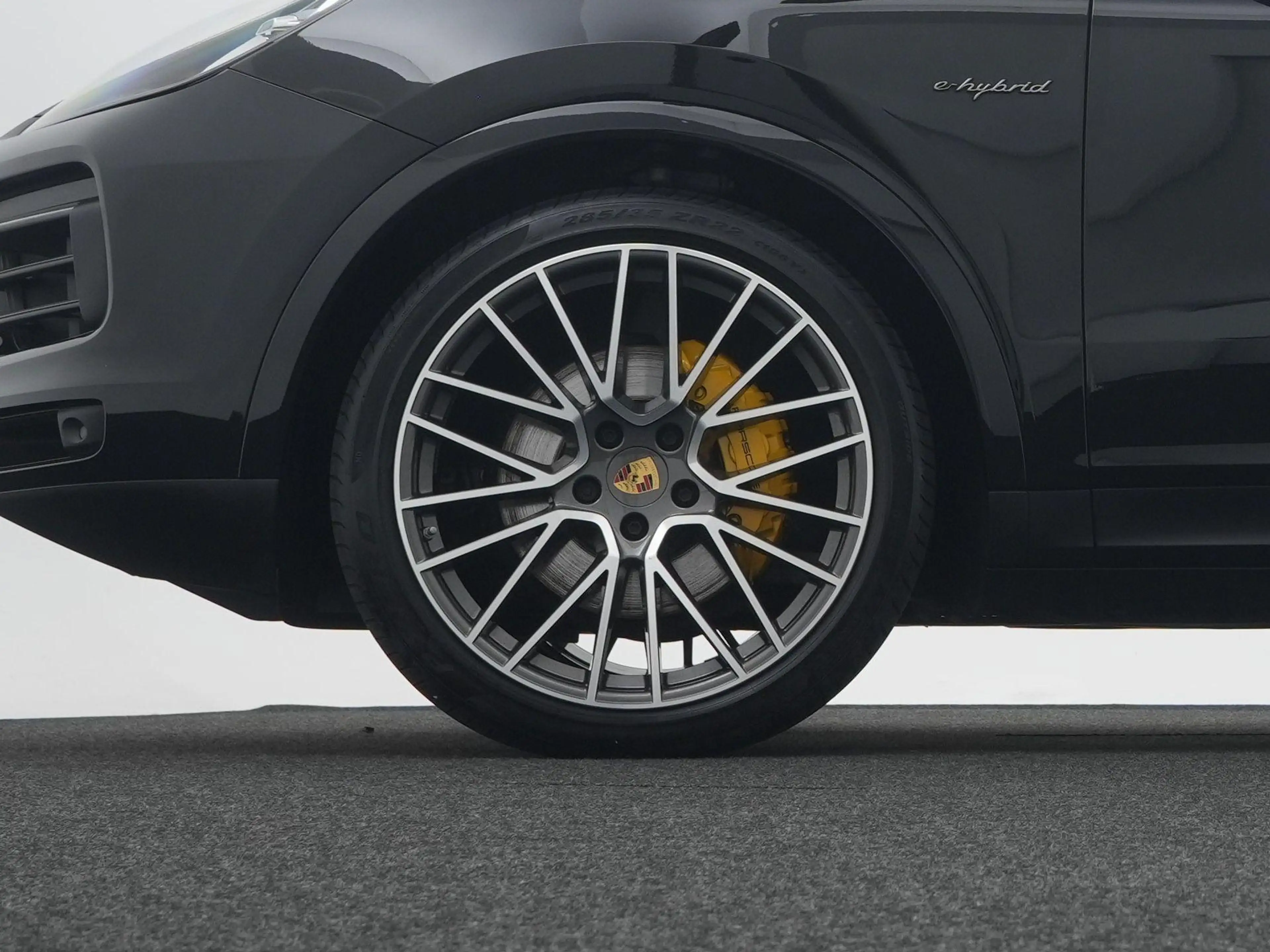 Porsche Cayenne E-Hybrid Coupé Platinum Edition — photo 7