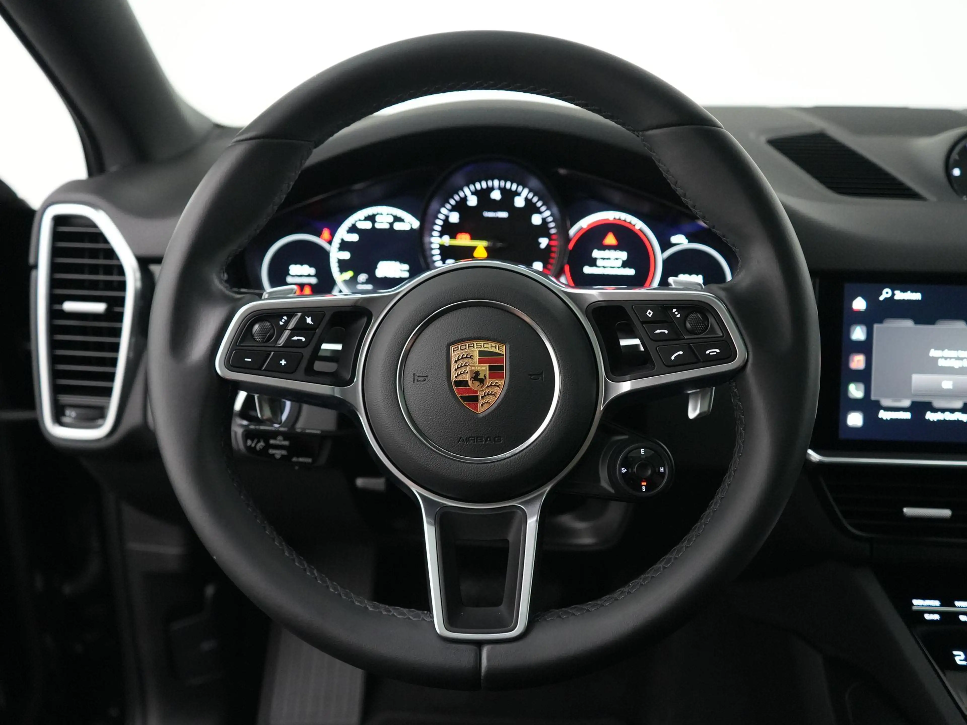 Porsche Cayenne E-Hybrid Coupé Platinum Edition — photo 5