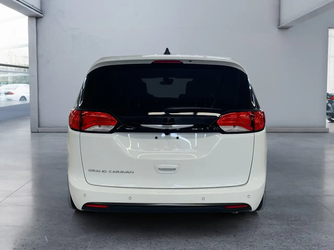 Chrysler Grand Caravan photo Chrysler Grand Caravan