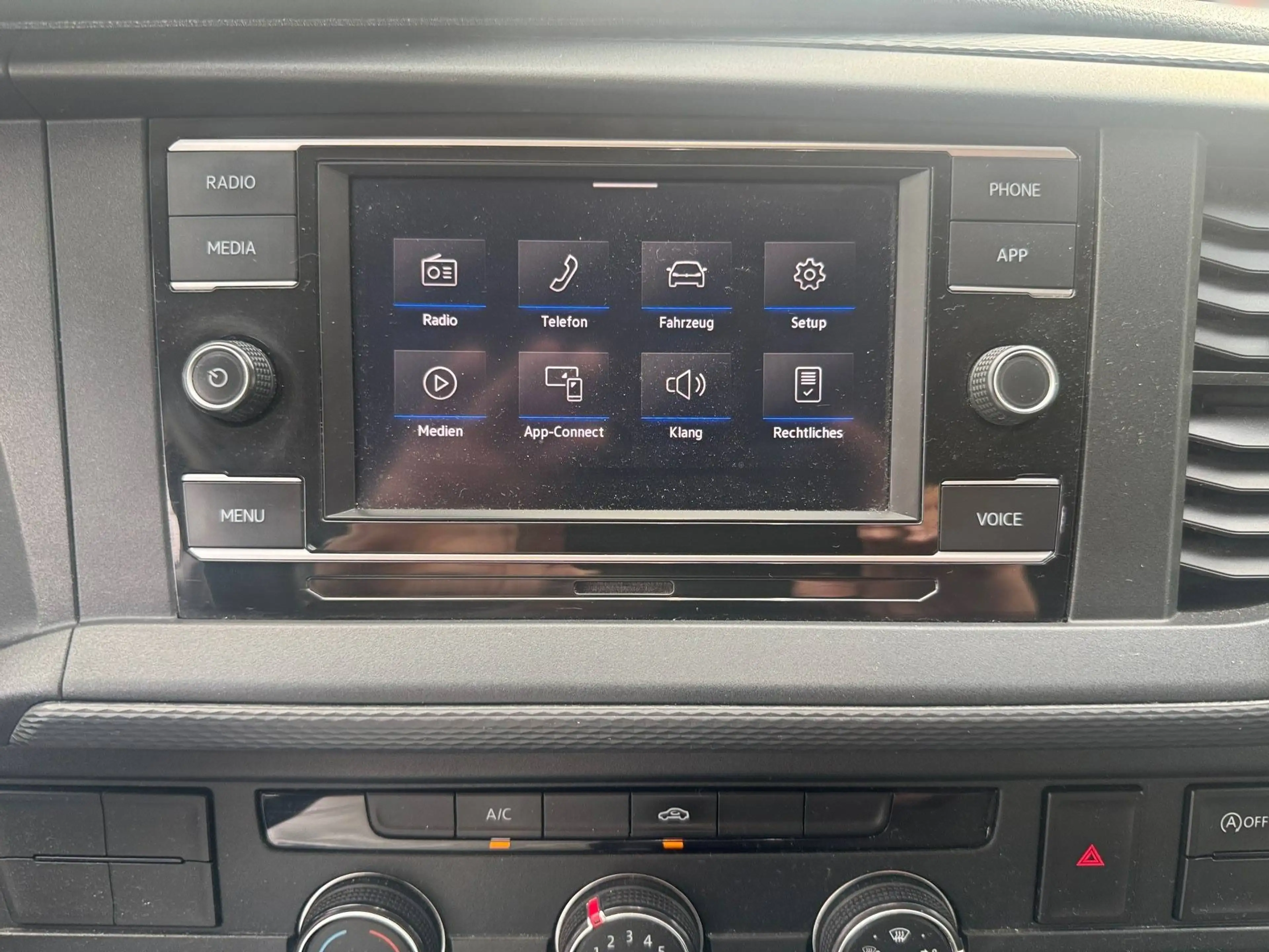 Volkswagen T6.1 Transporter FWD — photo 15