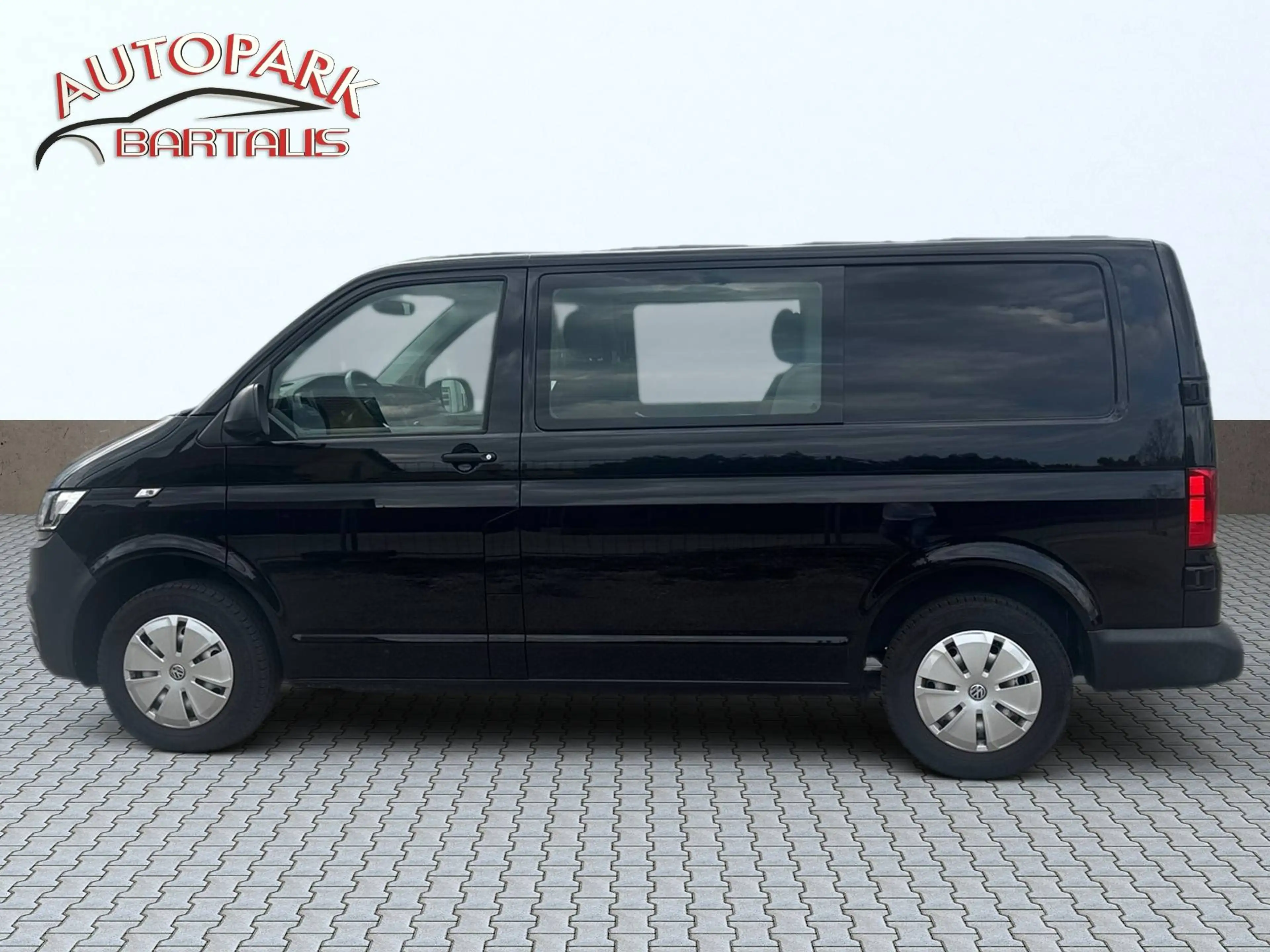 Volkswagen T6.1 Transporter FWD — photo 6