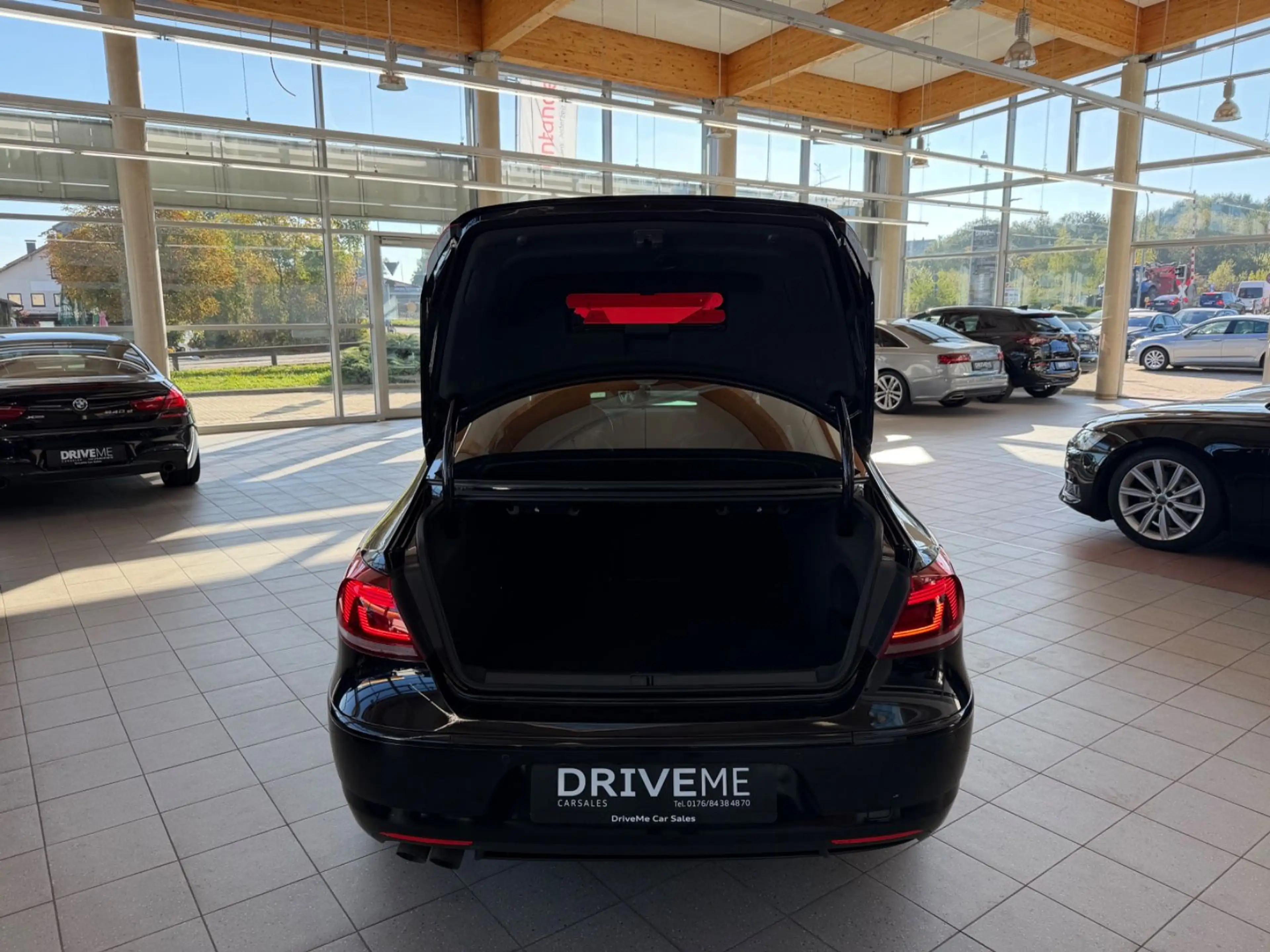 Volkswagen CC Dynamic Black R-Line 2.0TDI DSG DYNAUDIO — photo 10