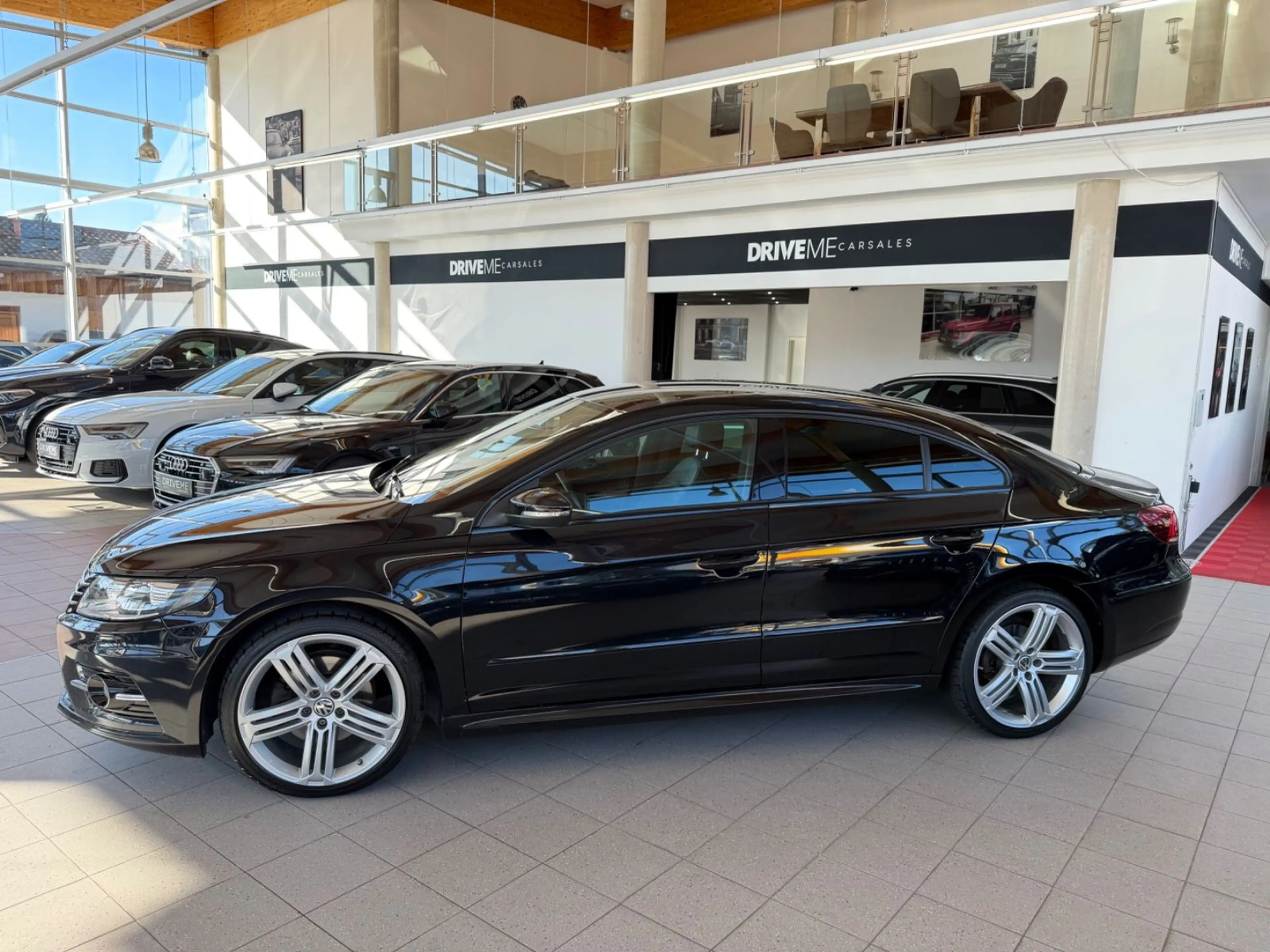 Volkswagen CC Dynamic Black R-Line 2.0TDI DSG DYNAUDIO — photo 6