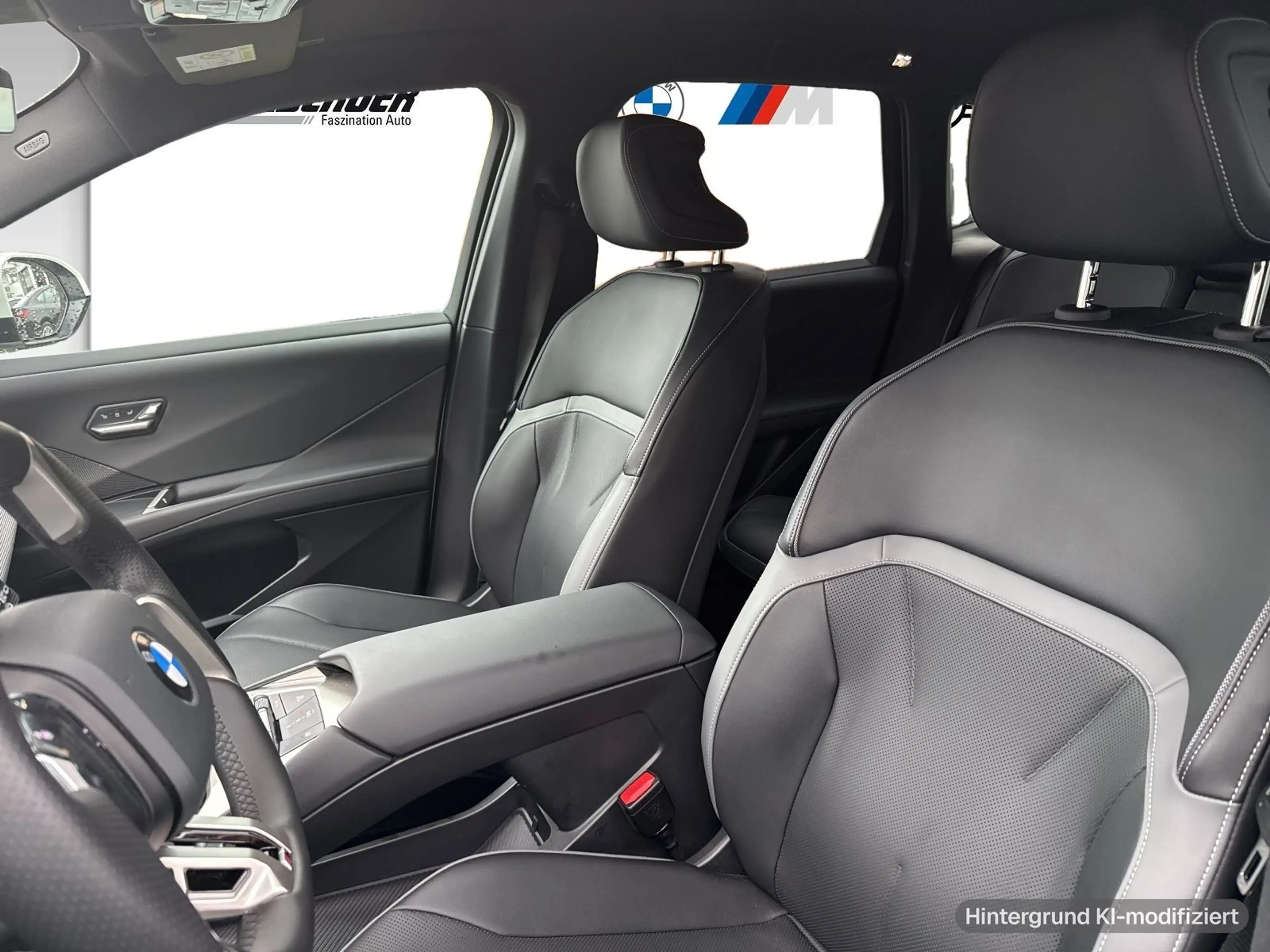 BMW iX3 50 xDrive — photo 10