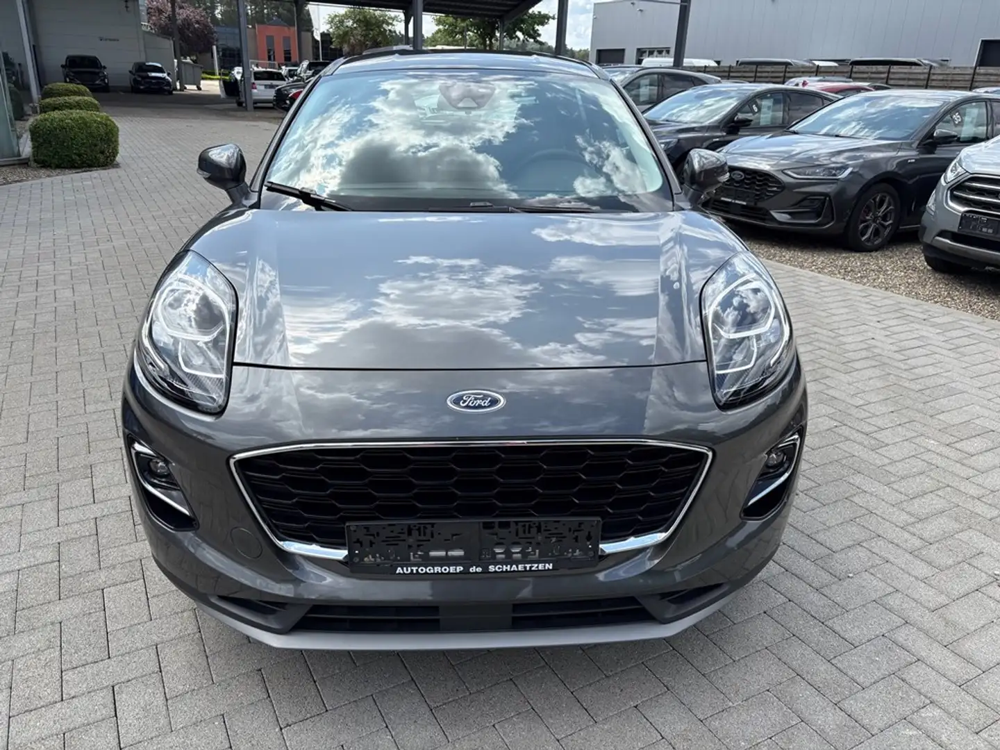 Ford Puma Titanium 1.0 mhev 125 pk A7, afneembare trekhaak / Grijs - 2