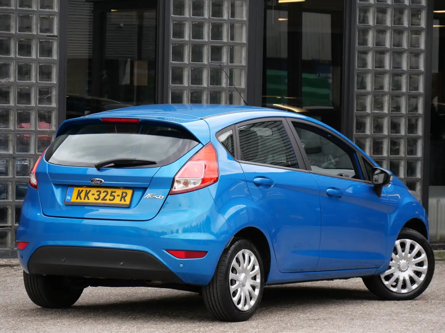 Ford Fiesta 5D 1.0 STYLE ULTIMATE/ NAVI/ PDC V+A Blauw - 2