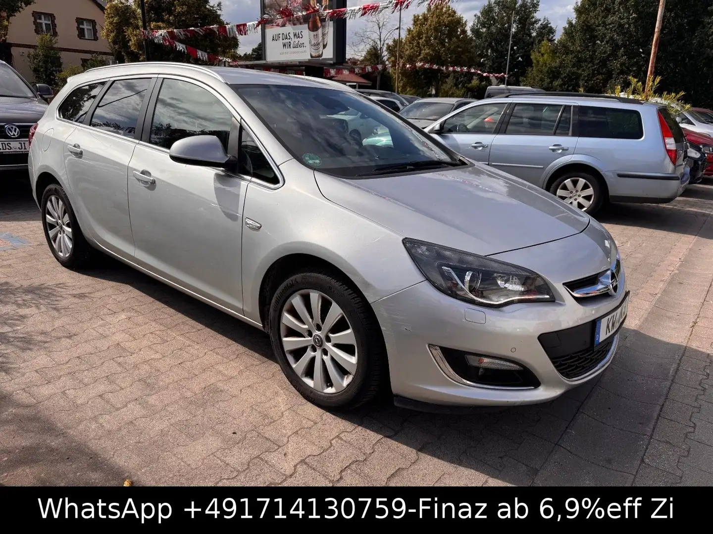 Opel Astra J Sports Tourer Exklusiv-AUT-KLIM-SHZG-AHK Silber - 2