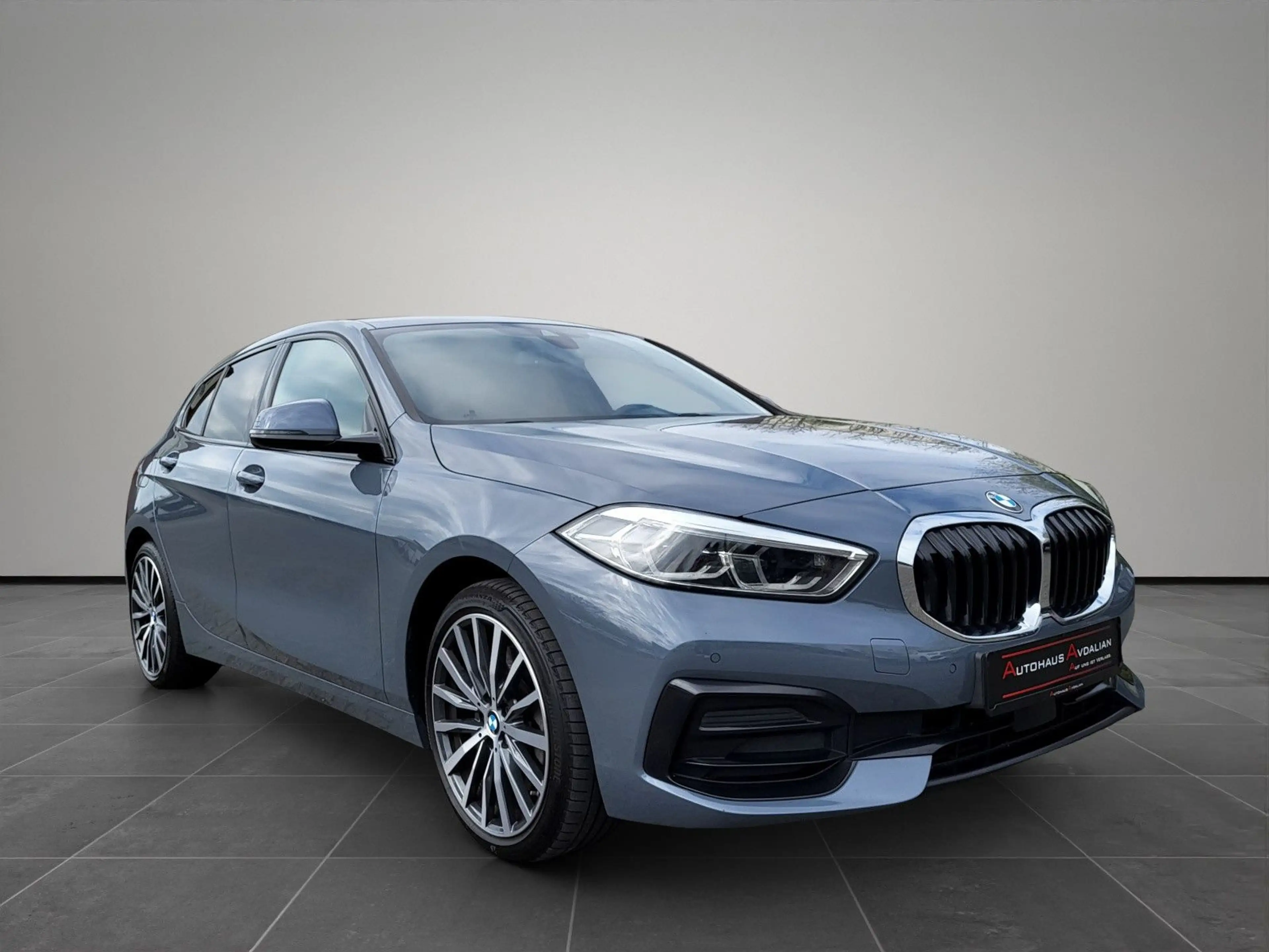 BMW 120 d Limousine Sport Line SHADOW-LINE|LED|18" — photo 7
