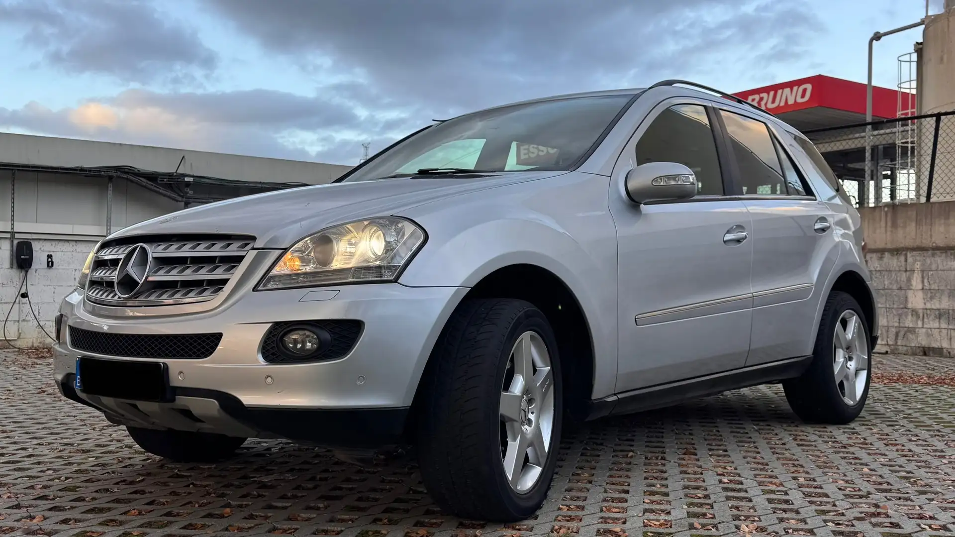 Mercedes-Benz ML 320 CDI | 2008 | Euro 4 | Lichte Vracht - 2