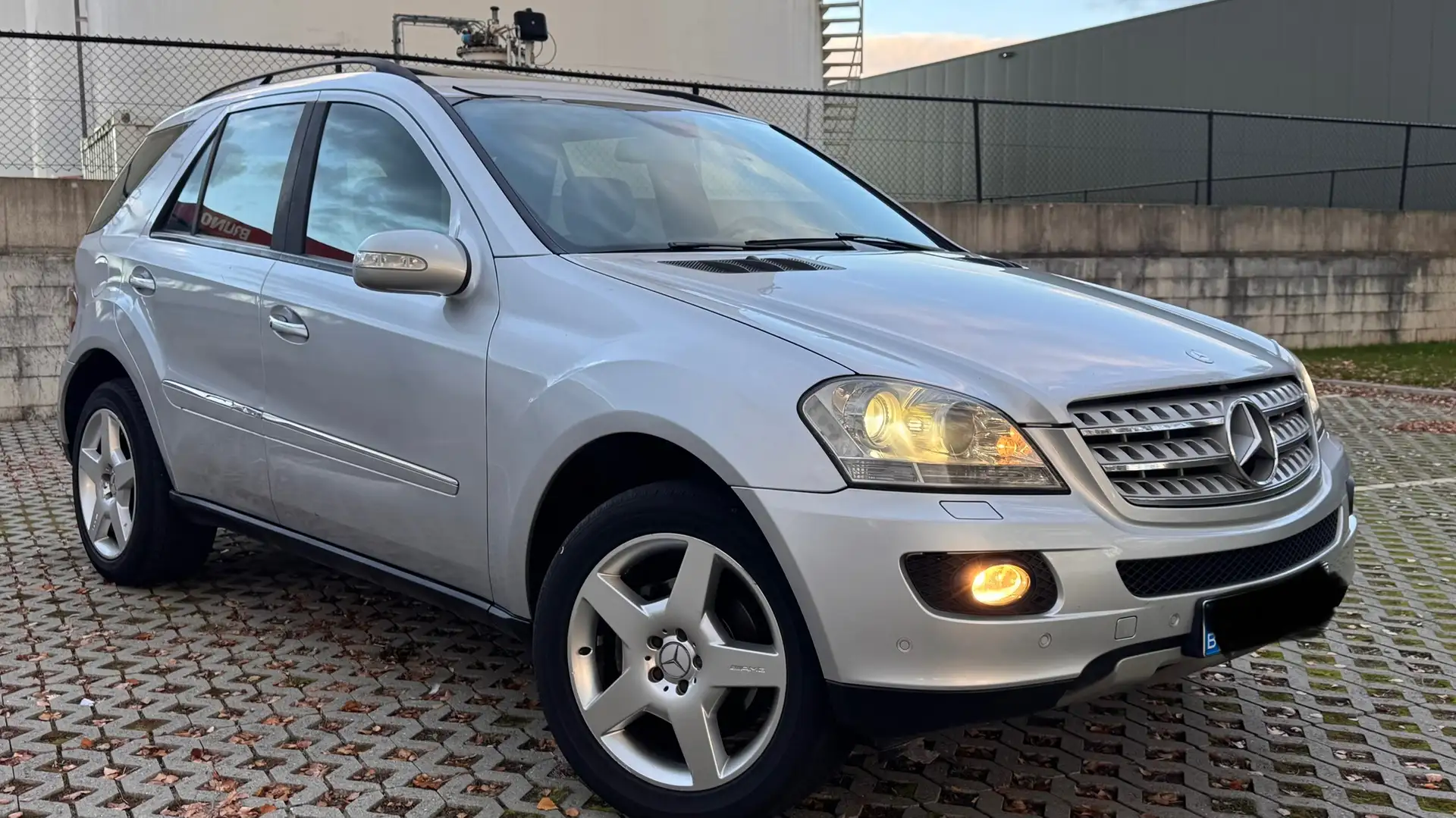 Mercedes-Benz ML 320 CDI | 2008 | Euro 4 | Lichte Vracht - 1