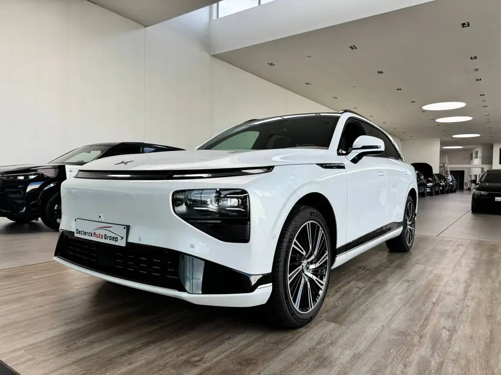 XPeng G9 0 из Европы — купить под ключ
