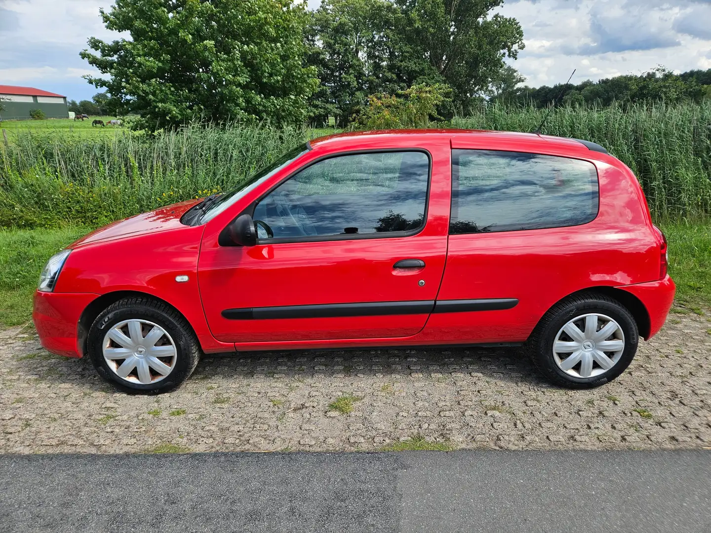 Renault Clio 1.2 Campus Access, KLIMA! TÜV neu! Servo, TOP! Rot - 2