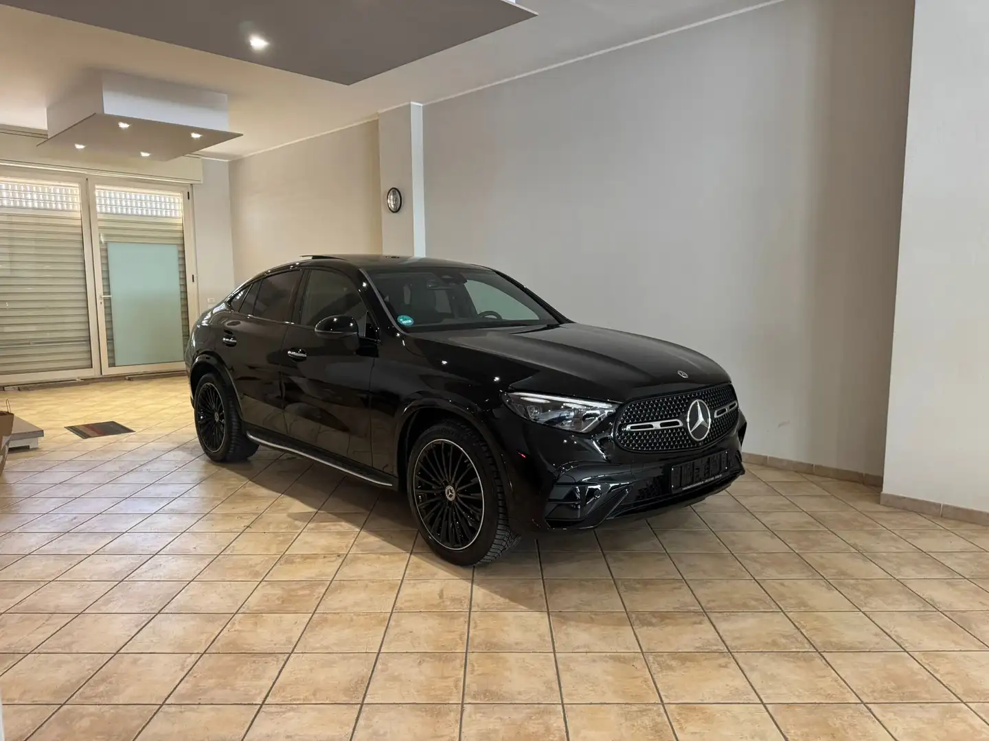 Mercedes-Benz GLC 220 d COUPE AMG Line Premium TETTO  DIGITAL Noir - 2