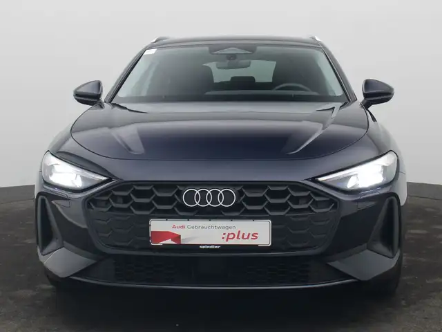 Audi A5 view 3