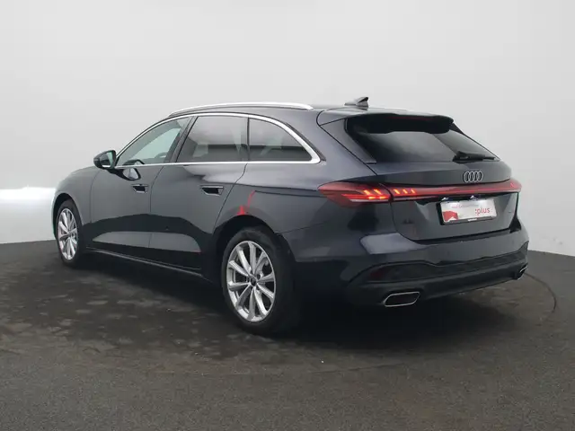 Audi A5 view 5