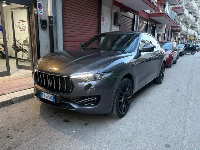 Maserati Levante Levante 3.0 V6 250cv GranSport