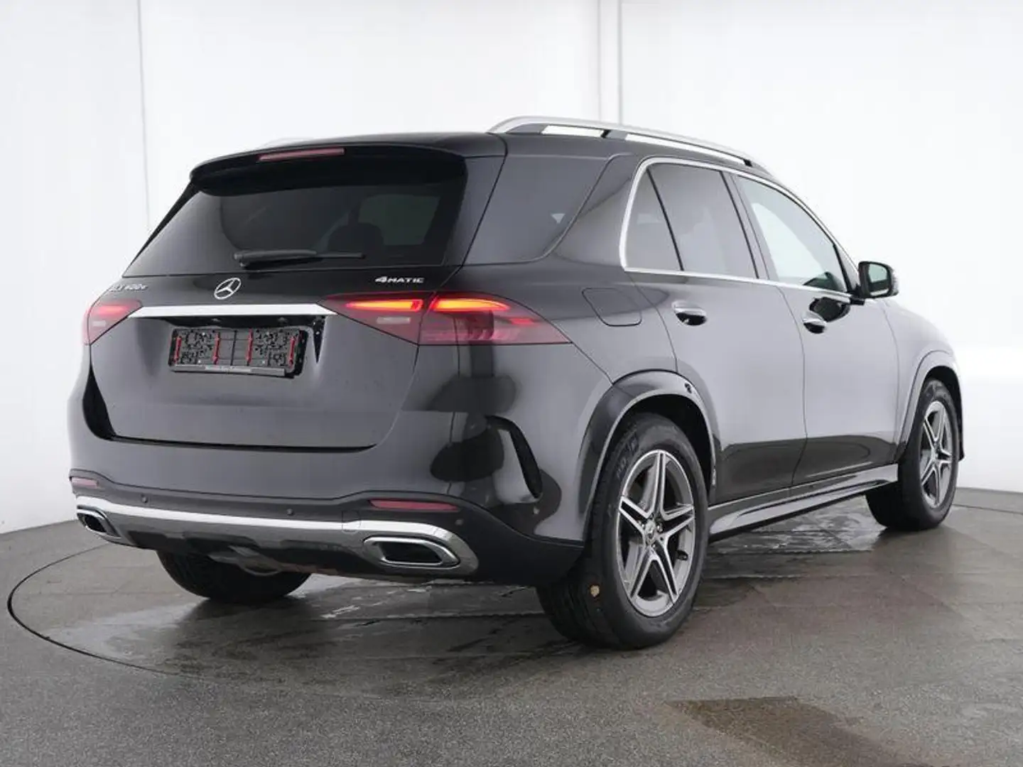 Mercedes-Benz GLE 400 e 4MATIC AMG Line Zwart - 2