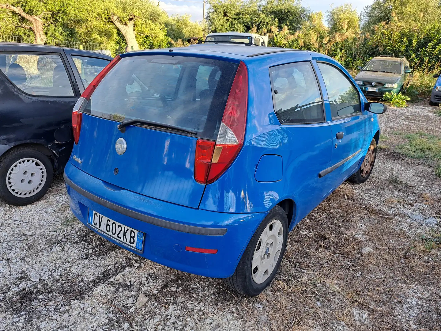 Fiat Punto Punto 3p 1.2 Benz/GPL Azul - 2