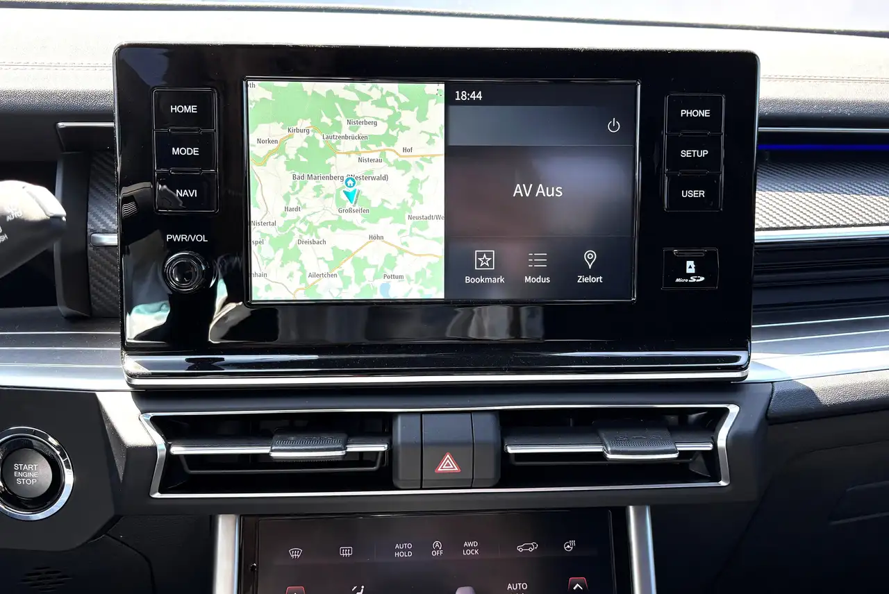 SsangYong Torres 1.5 SAPPHIRE 4WD AT LEDER NAVI KAMERA TEMPOMAT 20' 13