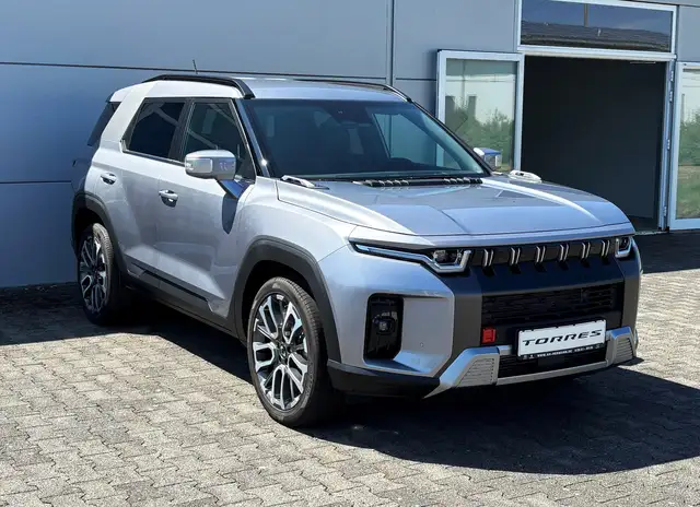 SsangYong Torres 1.5 SAPPHIRE 4WD AT LEDER NAVI KAMERA TEMPOMAT 20'