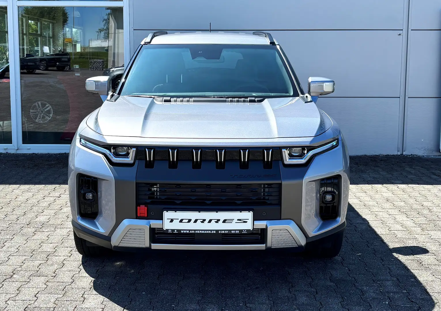 SsangYong Torres 1.5 SAPPHIRE 4WD AT LEDER NAVI KAMERA TEMPOMAT 20' Argent - 2
