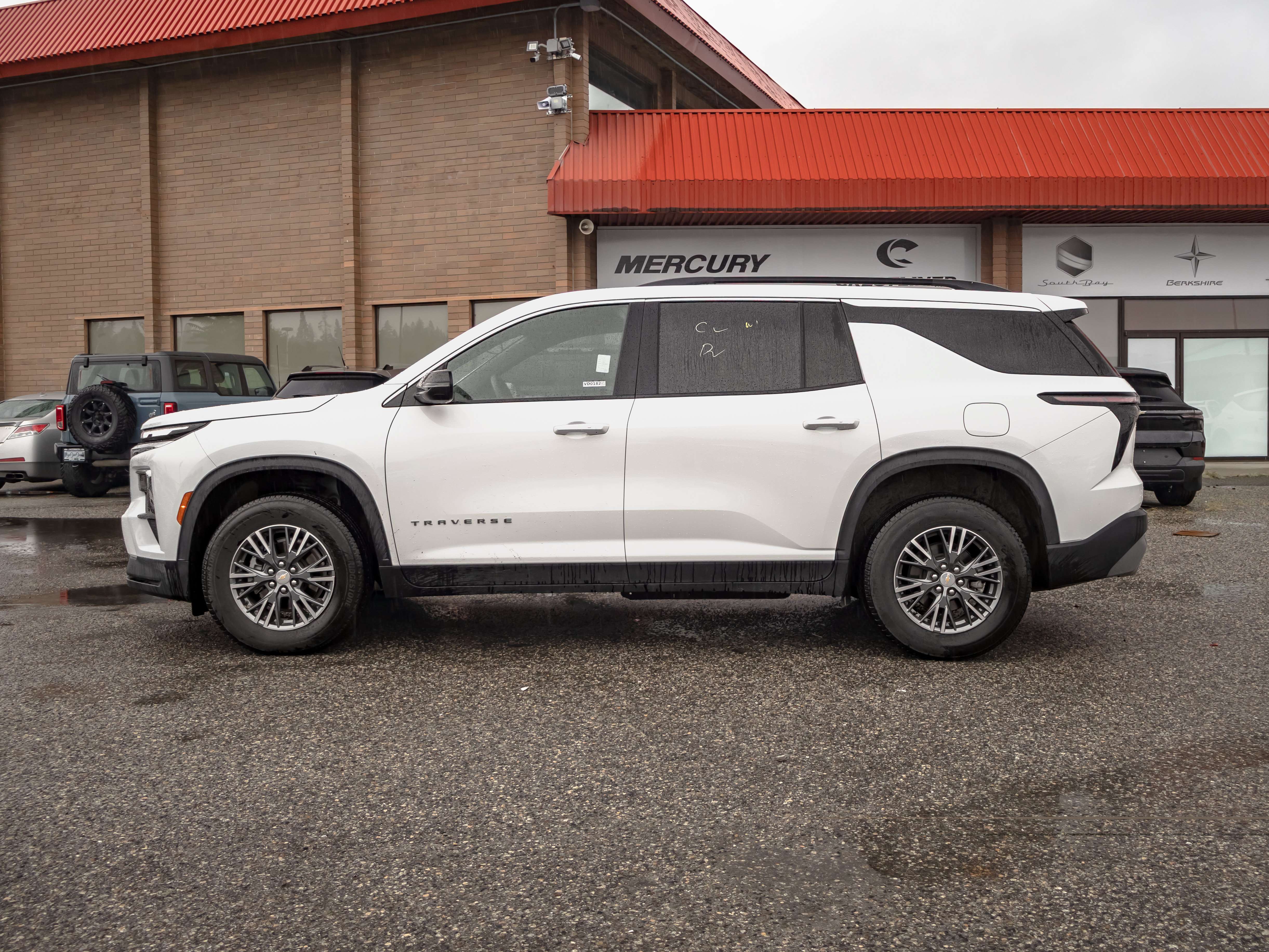 2026 Chevrolet Traverse LT | Lane Keep Assist | Power Driver Seat | Adapti — снимка 1