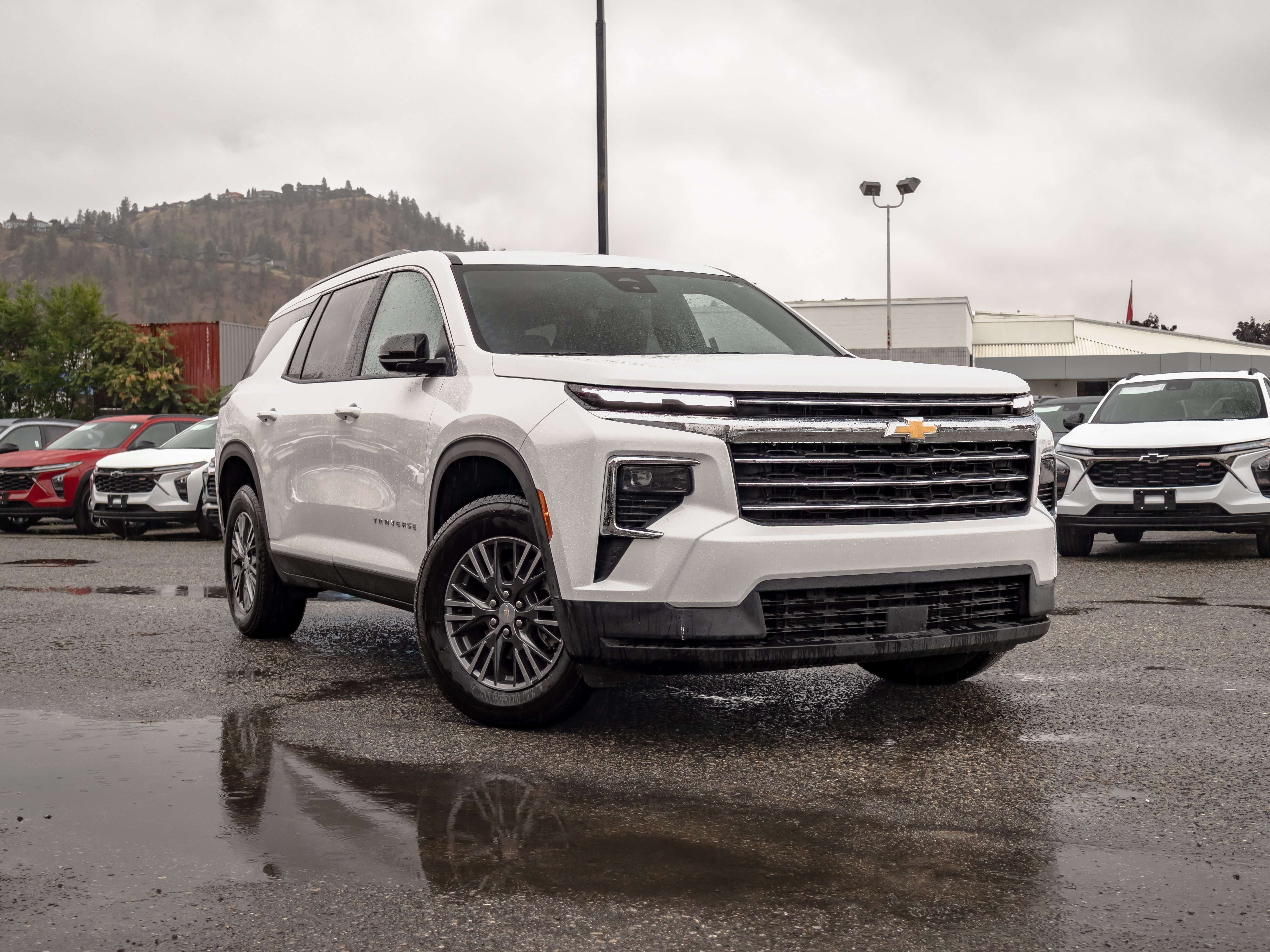 2026 Chevrolet Traverse LT | Lane Keep Assist | Power Driver Seat | Adapti — снимка 1