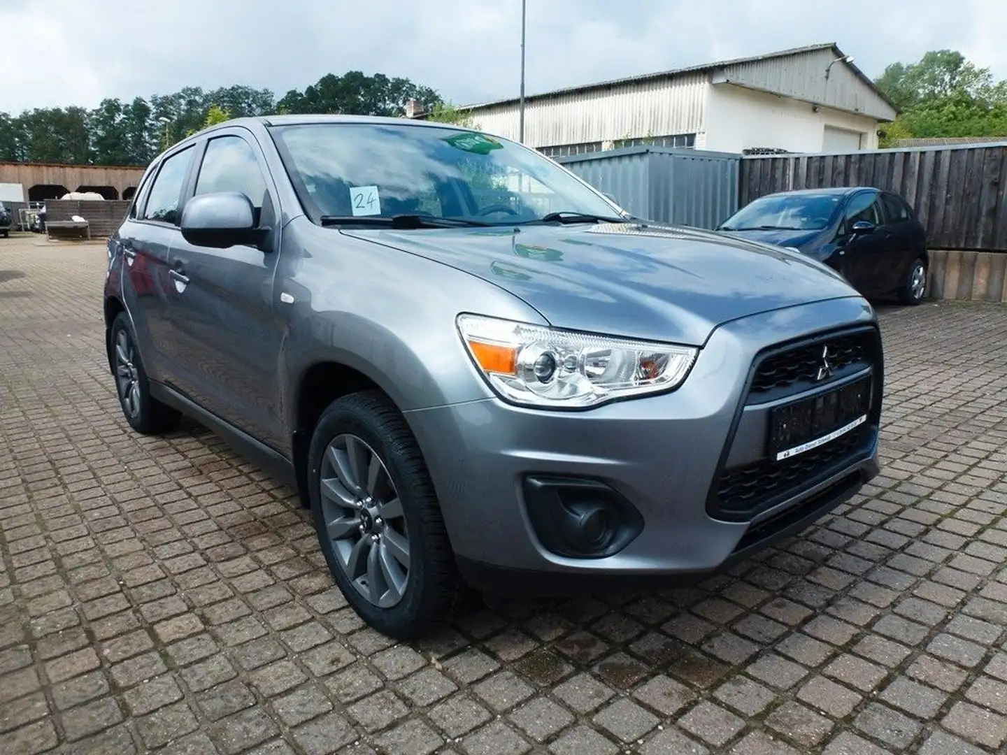 Mitsubishi ASX Basis 2WD Top Zustand !!! Grau - 1
