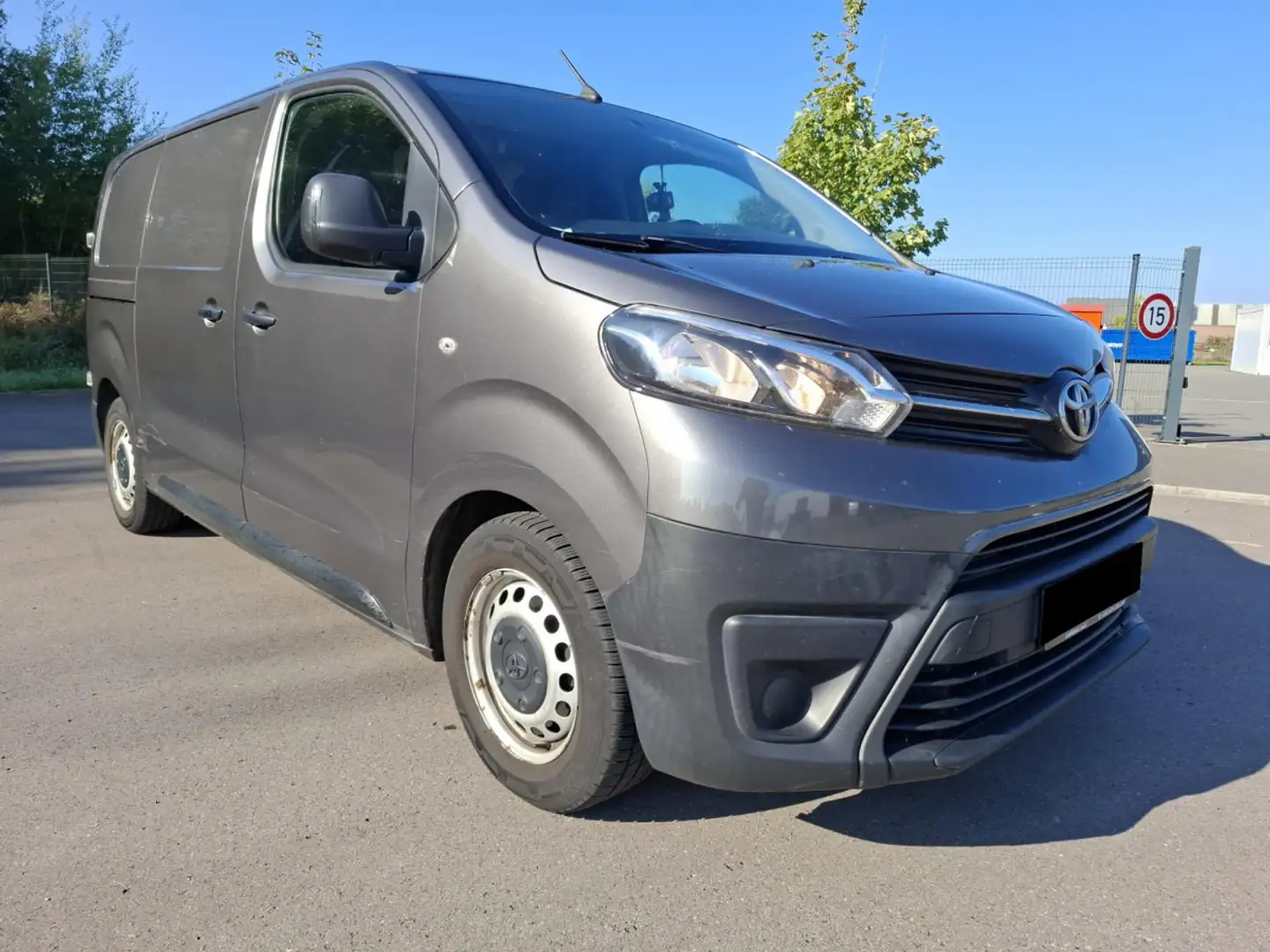 Toyota Proace L1 1.5 D-4D Airco - Cruise Gris - 1