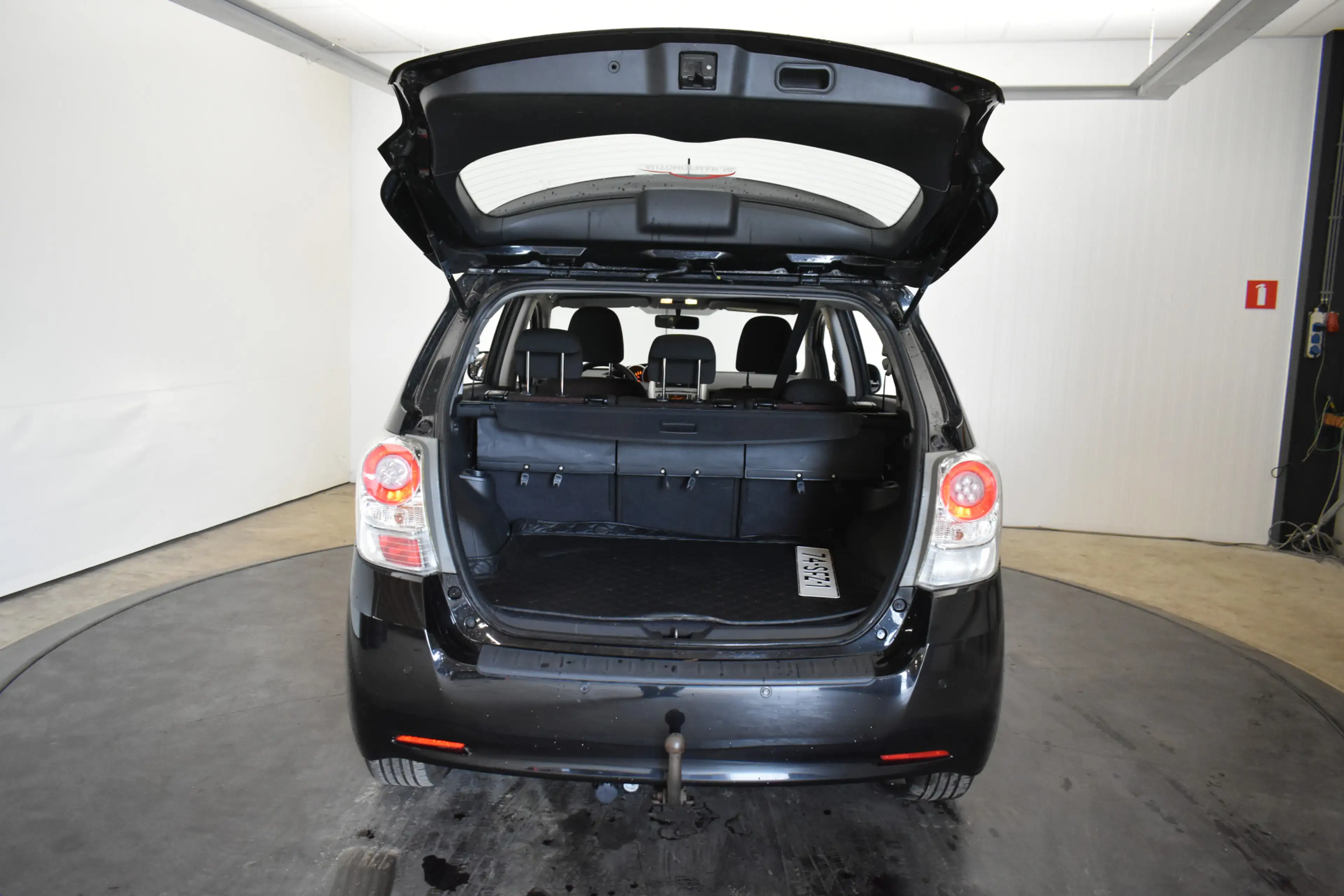 Toyota Verso 1.8 VVT-i Aspiration Trekhaak APK 12-2026 — photo 14