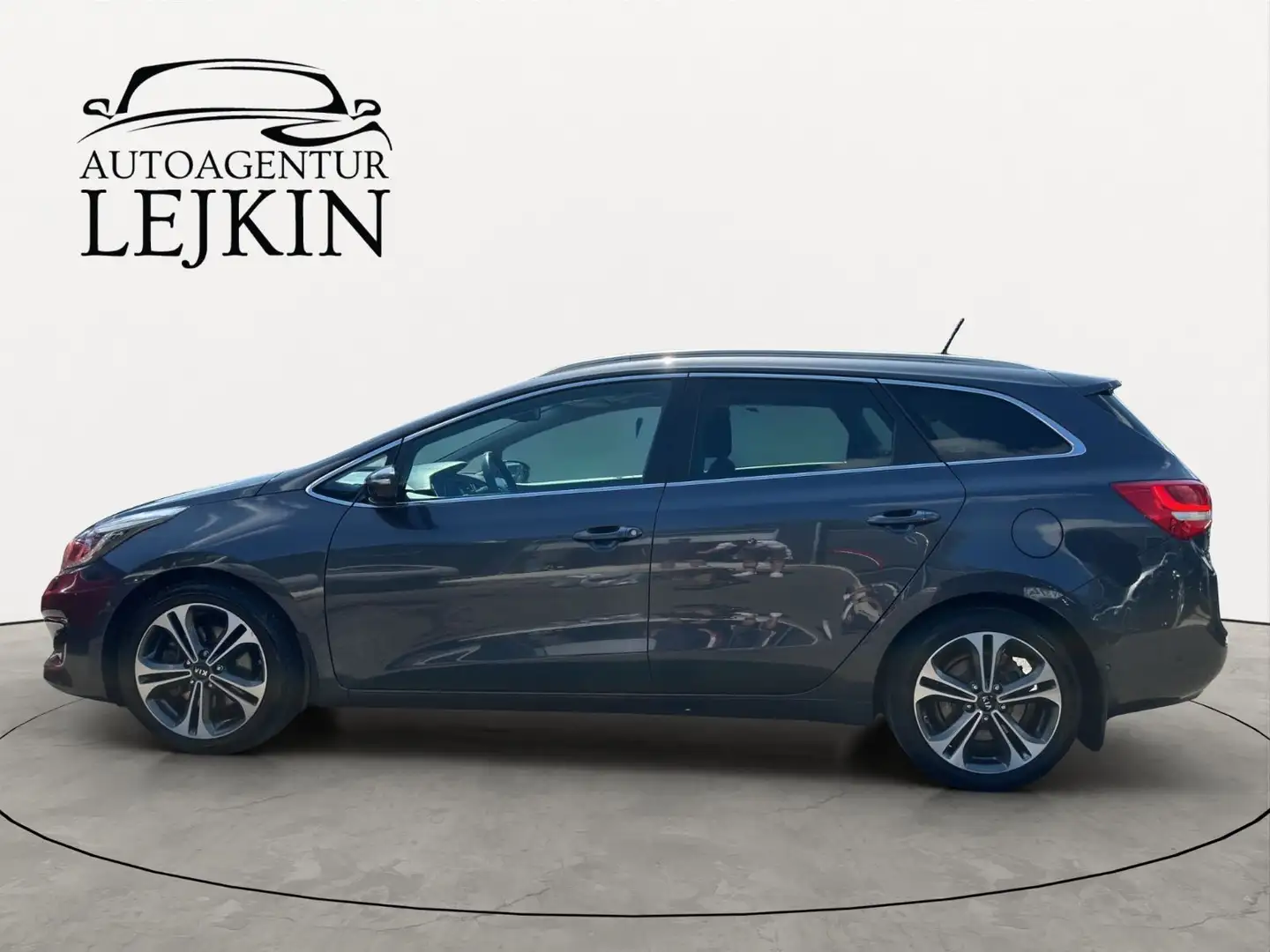 Kia Ceed SW / cee'd SW cee'd Spirit 1.6 GDI*PANO*XENON*RÜCKFAHRKAMERA* Grijs - 2