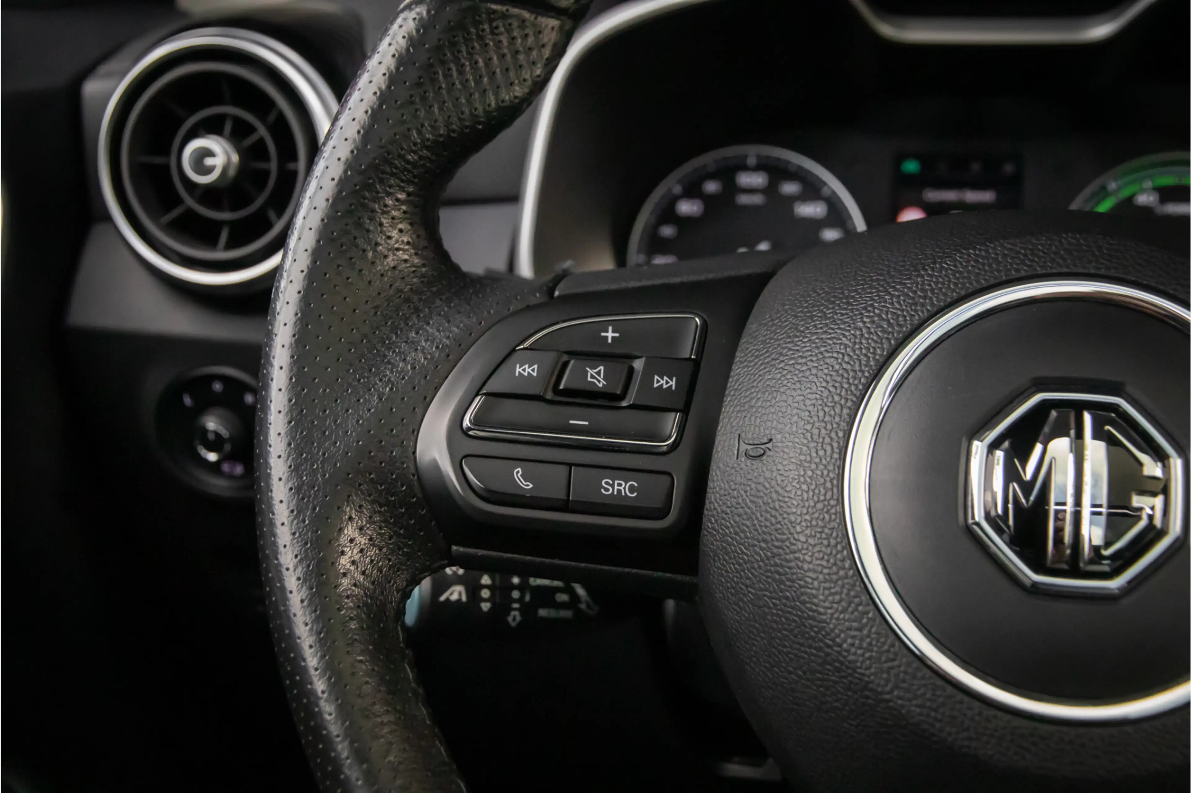 MG ZS MG EV Luxury 45 kWh — photo 40