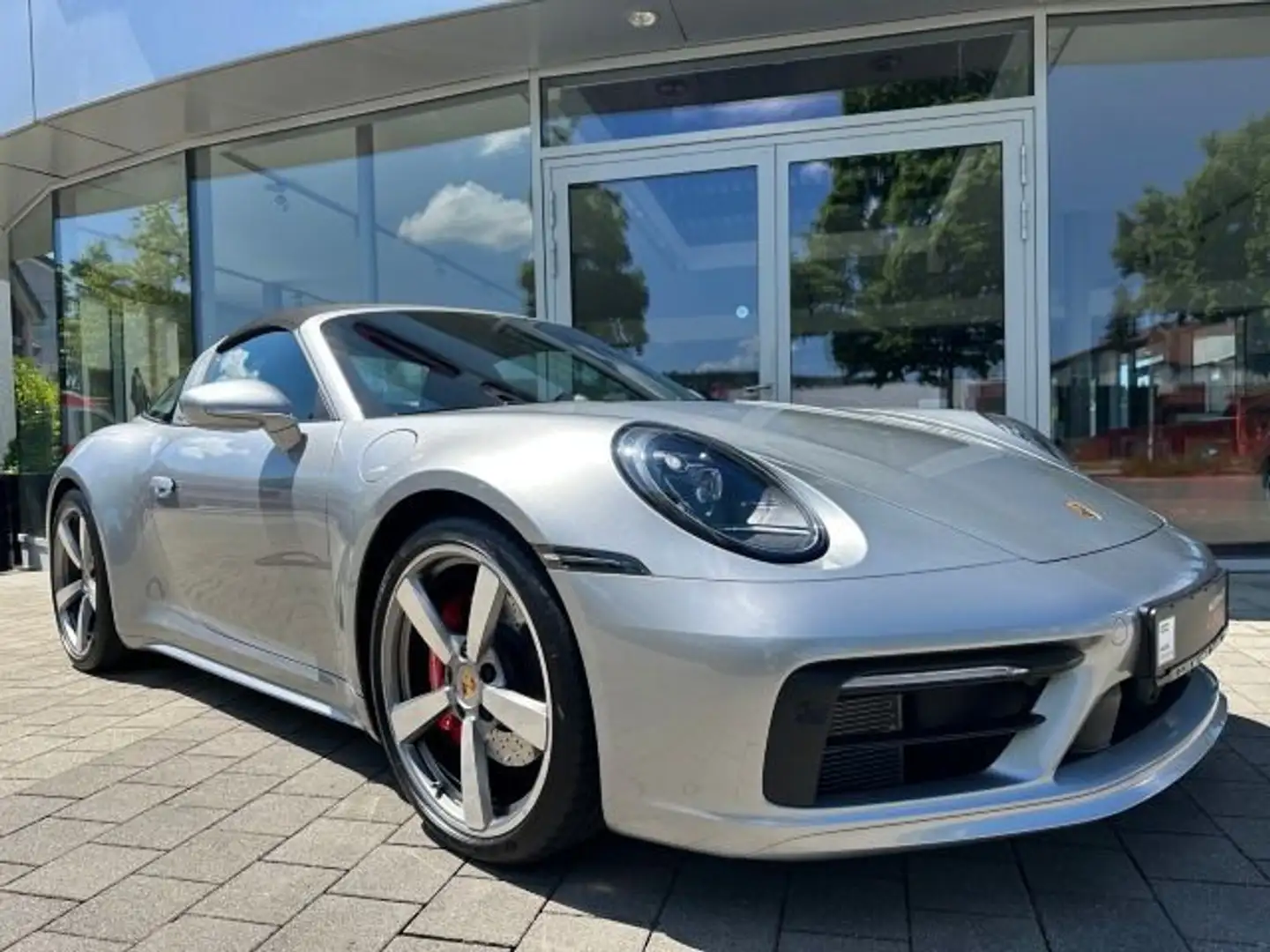 Porsche 992 Targa 4S SportDesign/PDLS/SportChrono/Abstandsr. Silber - 2