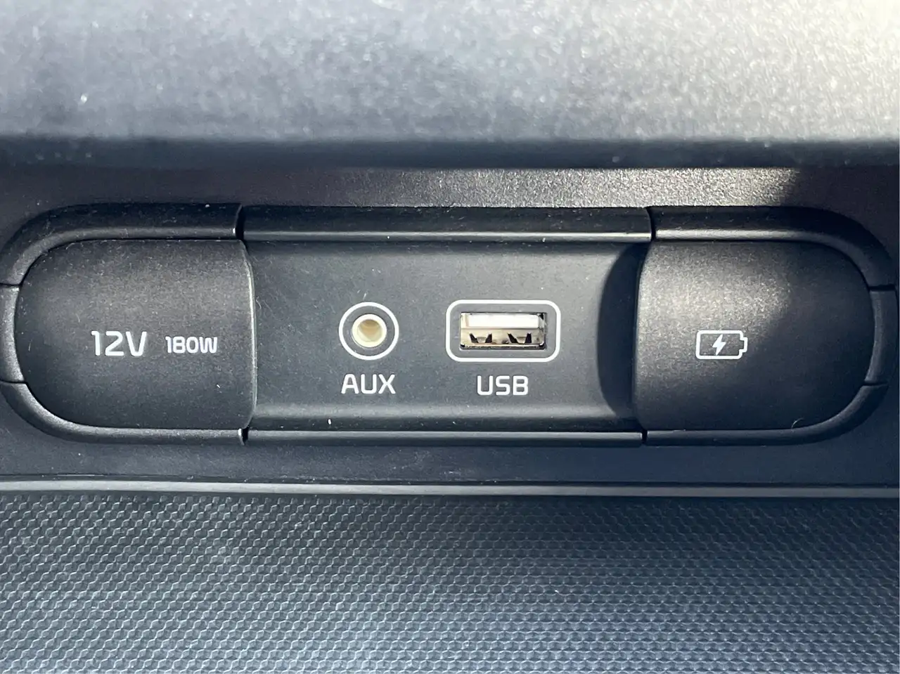 Kia Forte снимка Kia Forte