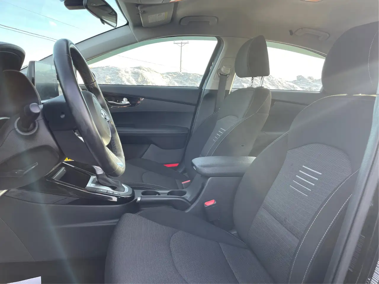 Kia Forte снимка Kia Forte