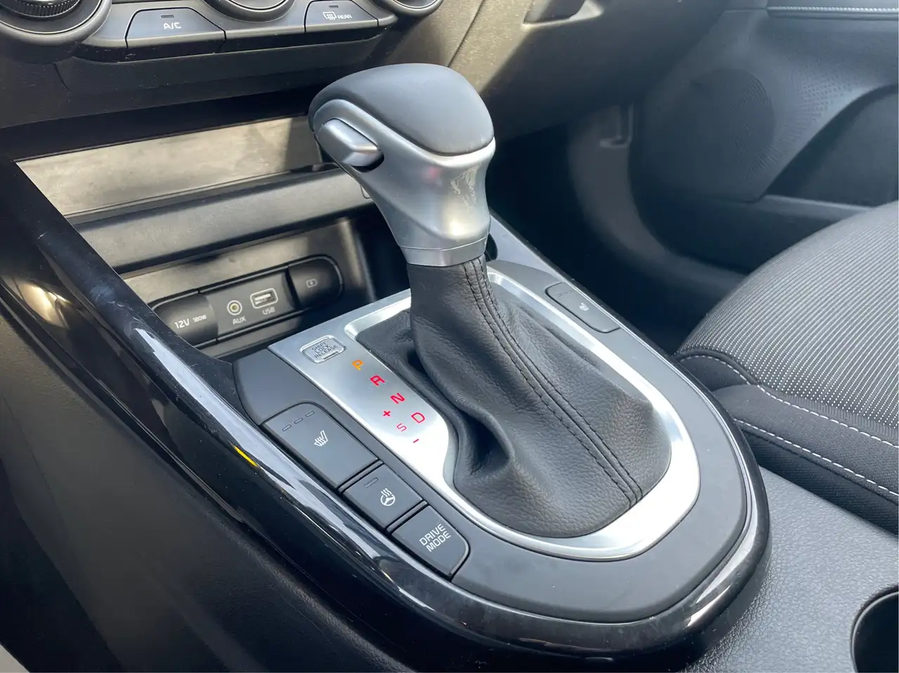 Kia Forte снимка Kia Forte