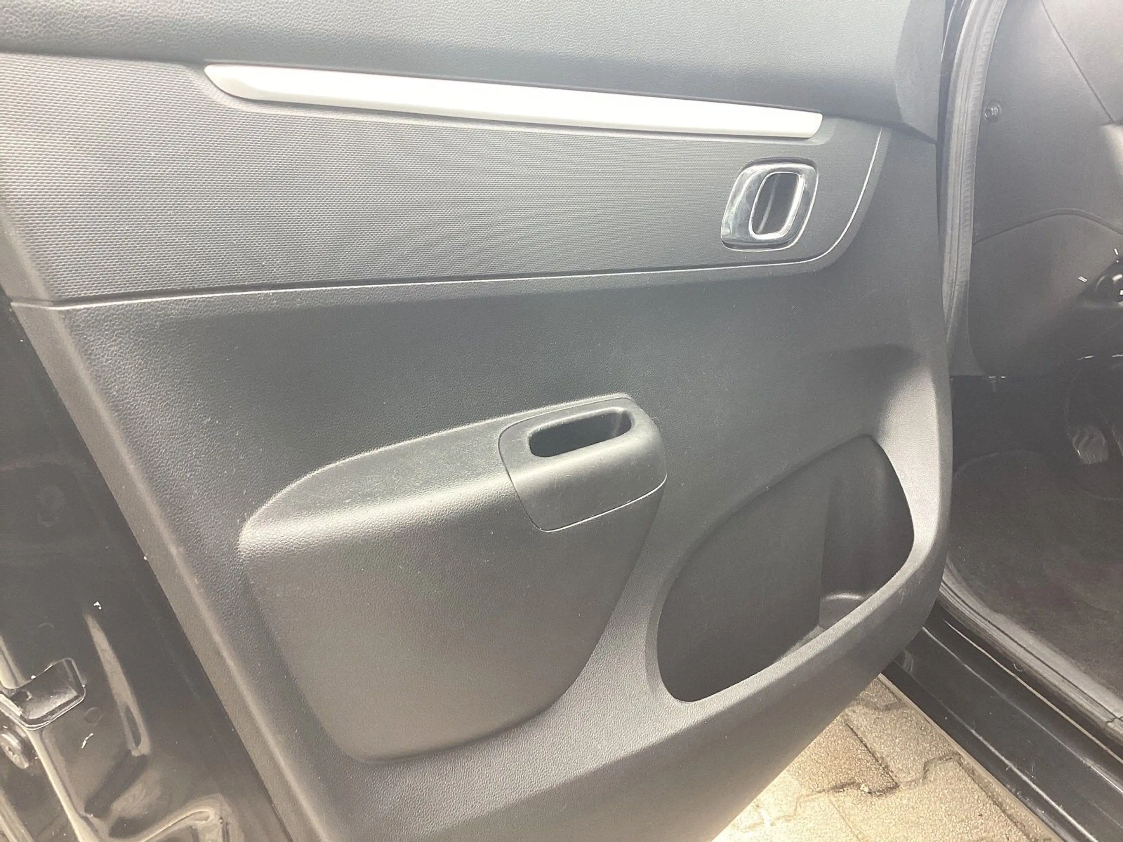Dacia Spring Electric Comfort Plus — photo 10