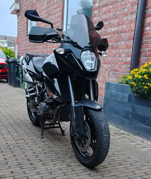 KTM 990 Supermoto