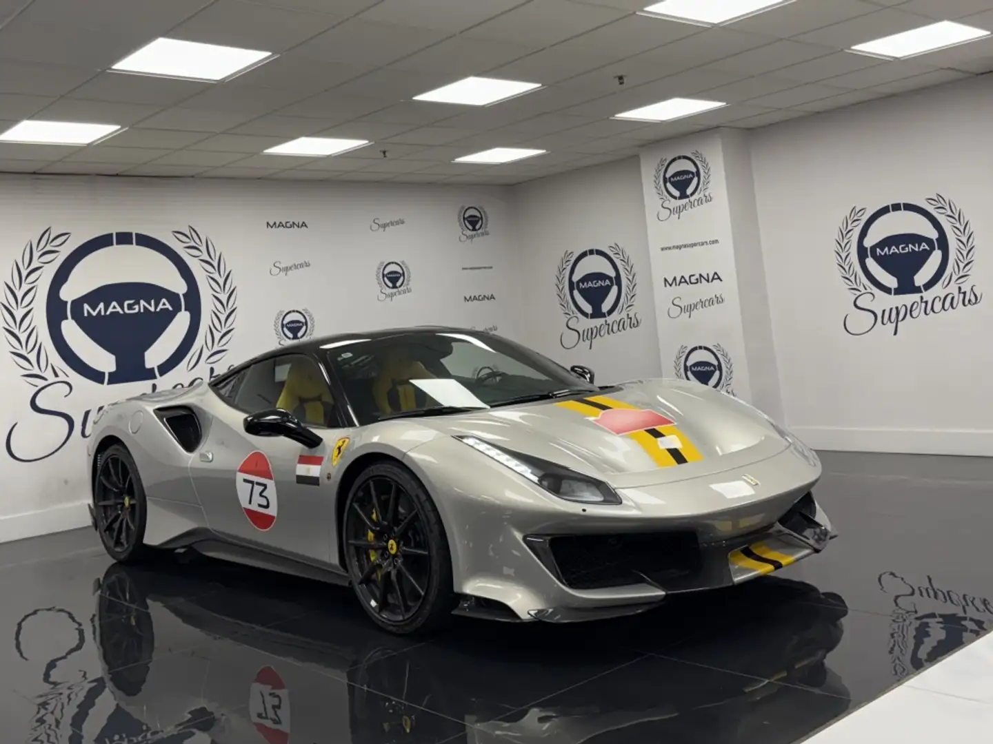 Ferrari 488 Pista Gris - 1