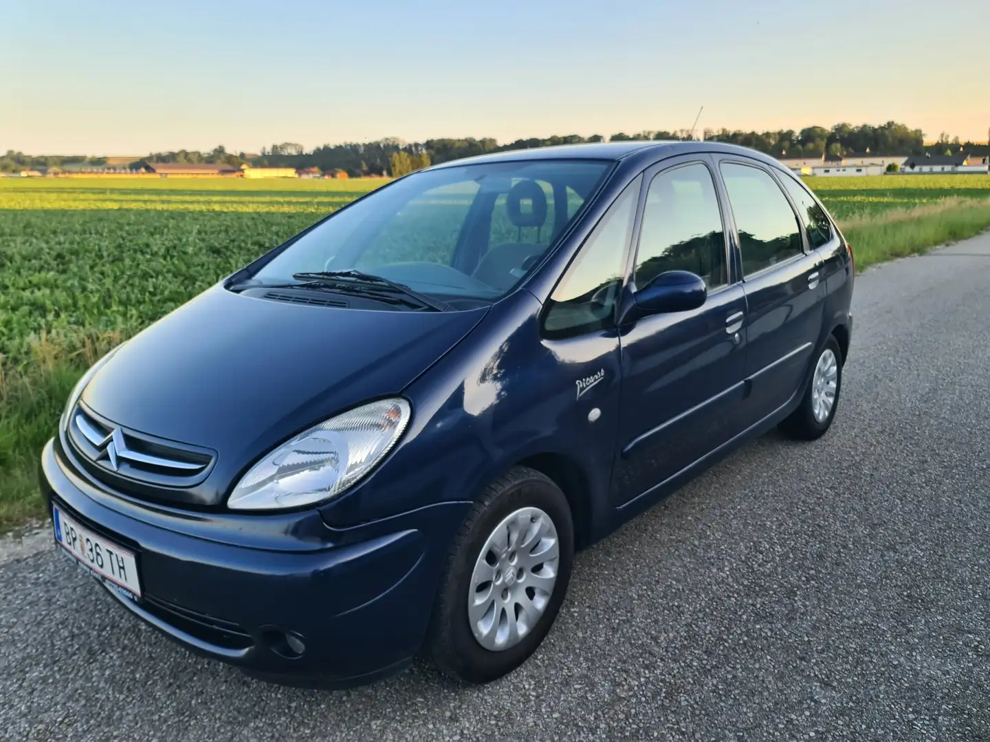 Citroen Xsara Picasso 1.8 16V Exclusive Bleu - 2