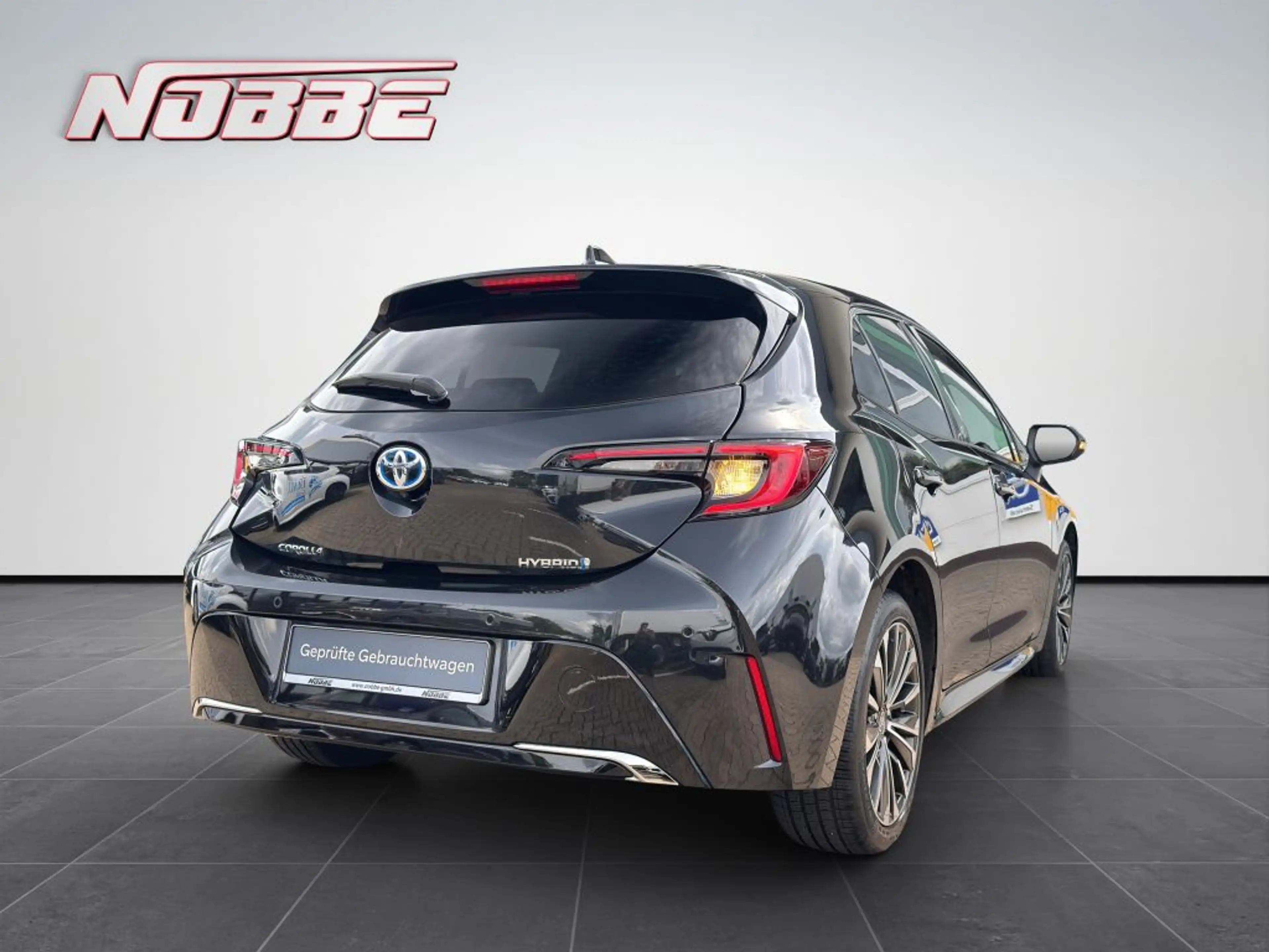 Toyota Corolla 2.0 Hybrid Team Deutschland — photo 5