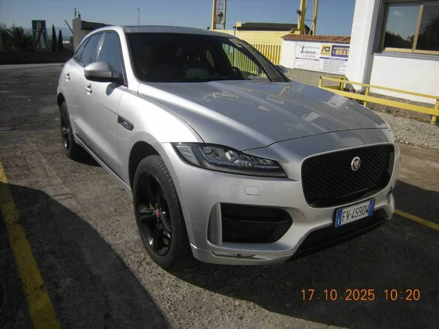 Jaguar F-Pace F-Pace 2015 2.0d i4 R-Sport awd 240cv auto my19 Gris - 1