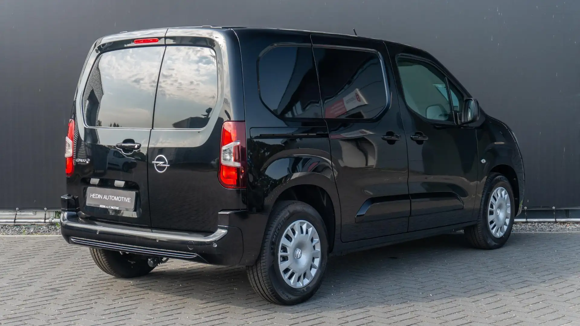 Opel Combo-e Electric 136pk L1 50kWh | Airco | Cruisecontrol | Black - 2