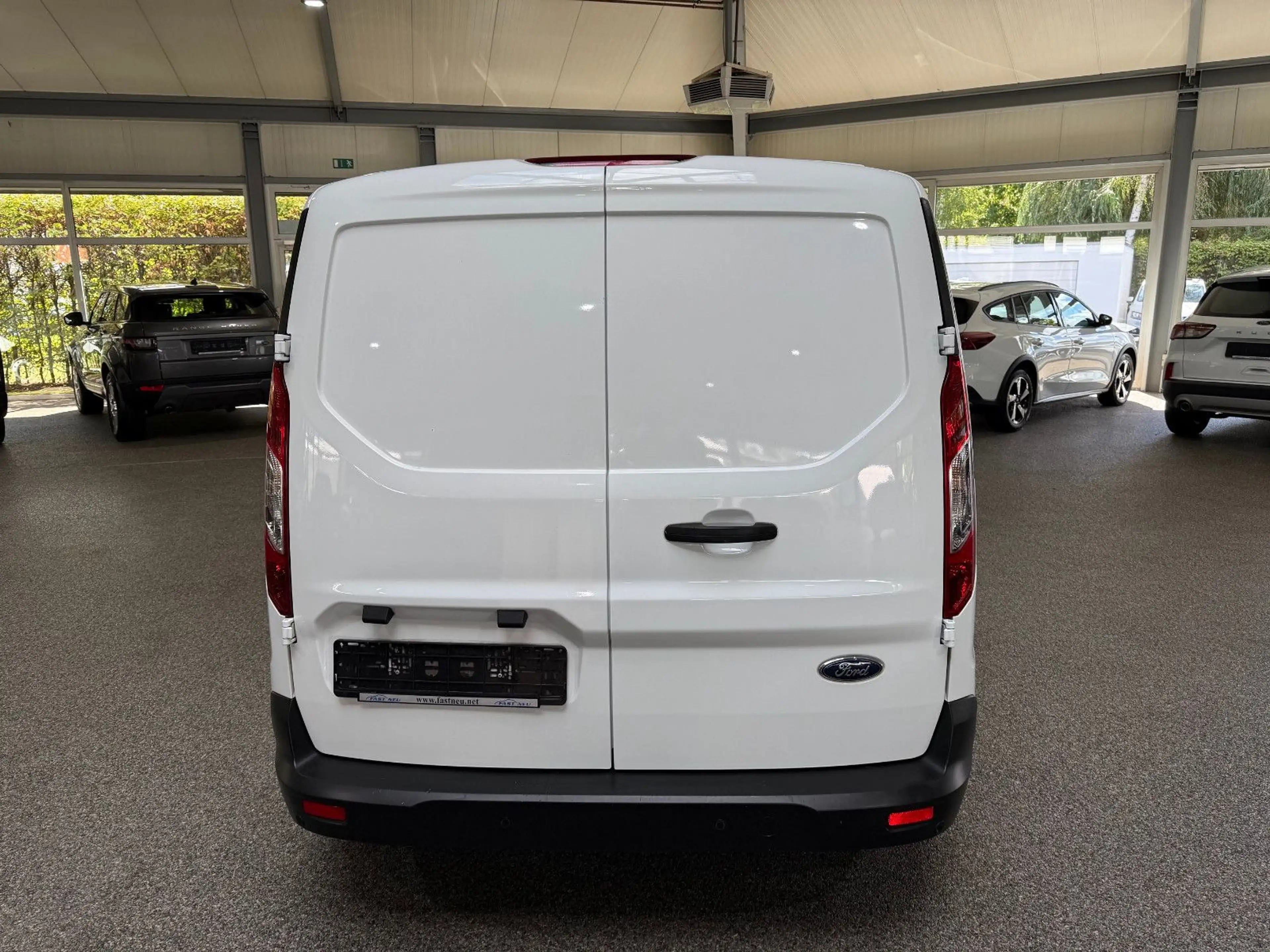 Ford Transit Connect 1.5D L2 Trend Klima PDC 1.Hand — photo 7